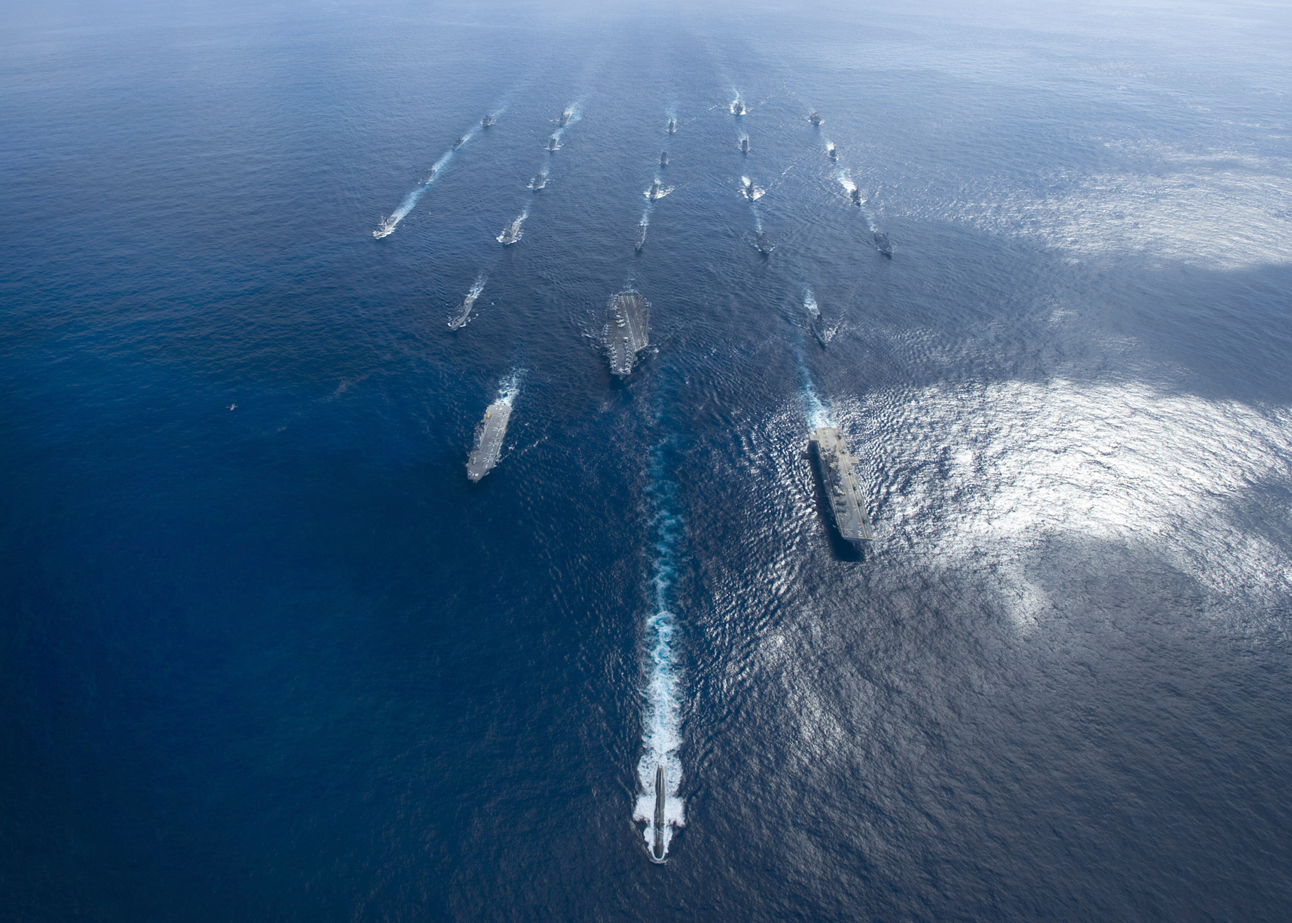US Navy 101210-N-6720T-115 USS George Washington (CVN 73) Carrier Strike Group and Japan Maritime Self-Defense Force (JMSDF) ships underway in form