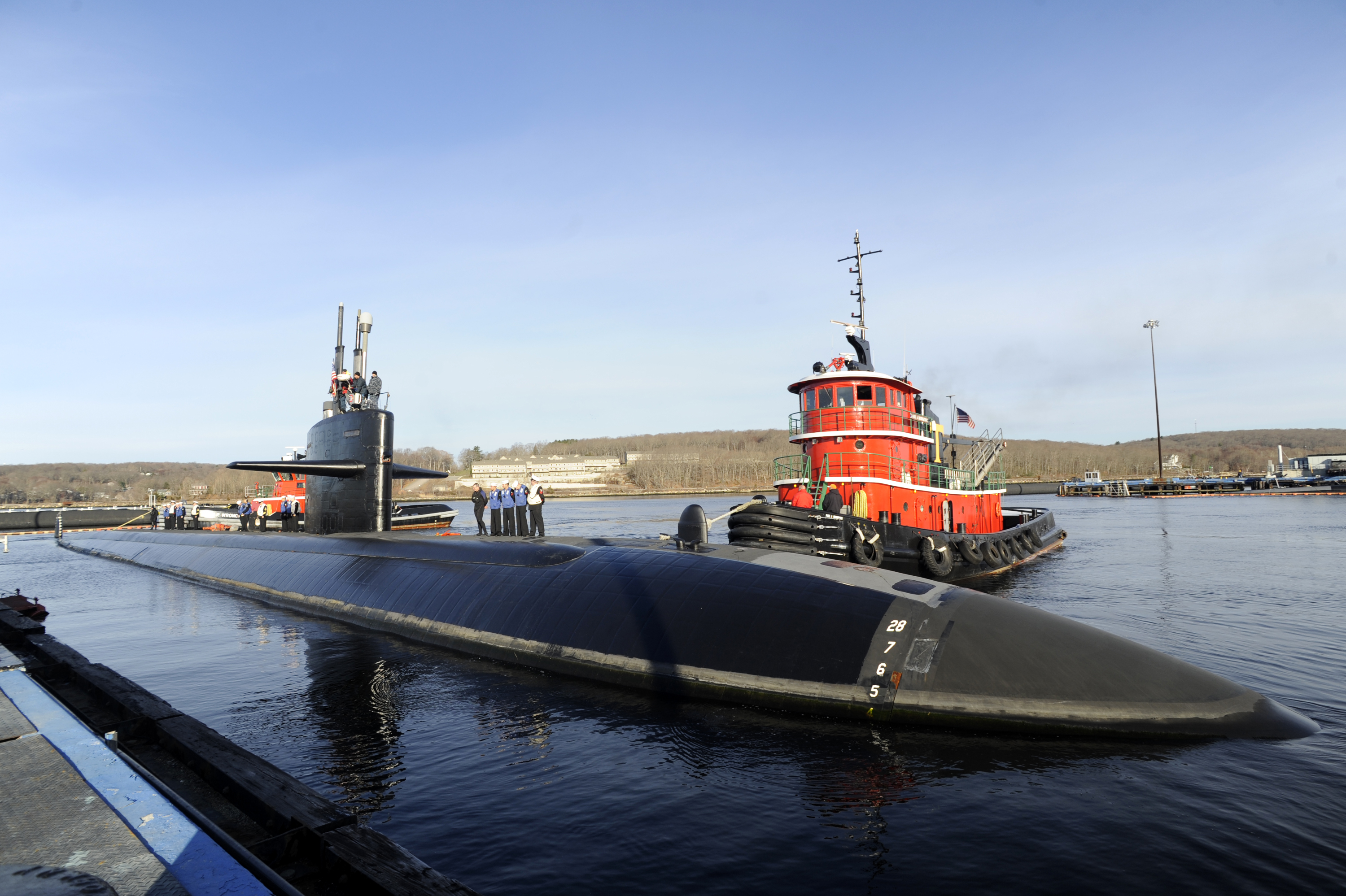 US Navy 110406-N-8467N-001 USS Memphis (SSN 691) departs Submarine Base New London for the final time