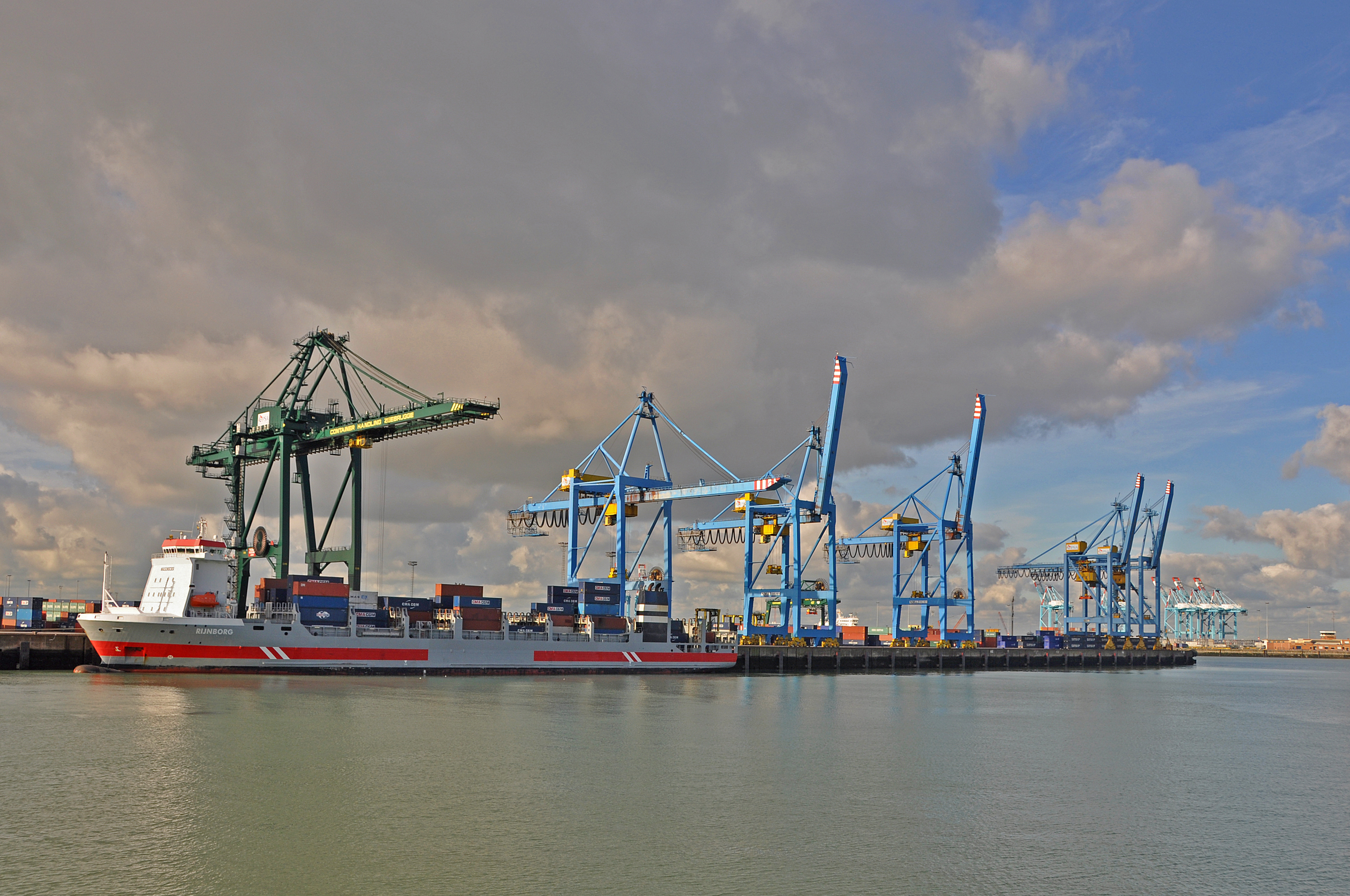 Zeebrugge Containerkranen R01