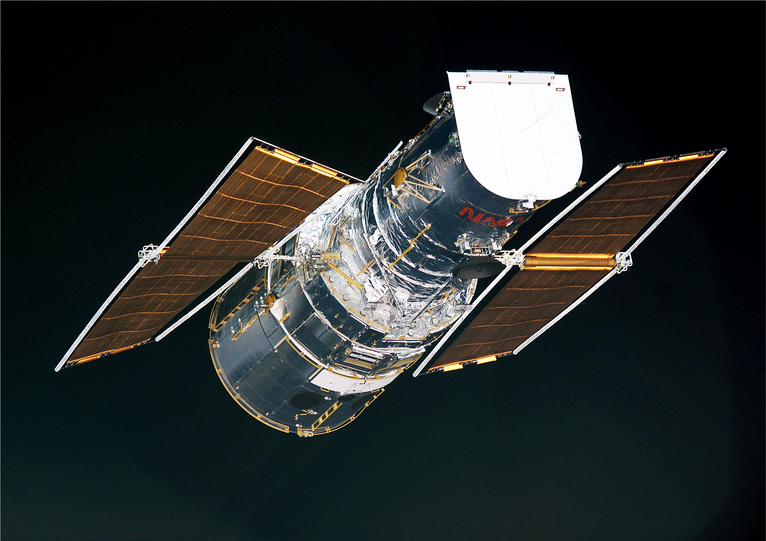 Hubble solar arrays after Servicing Mission 3B
