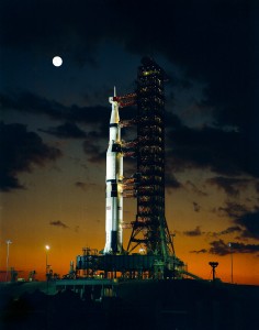 Upgraded photo of Saturn V Rocket. Same res', but better color, clarity