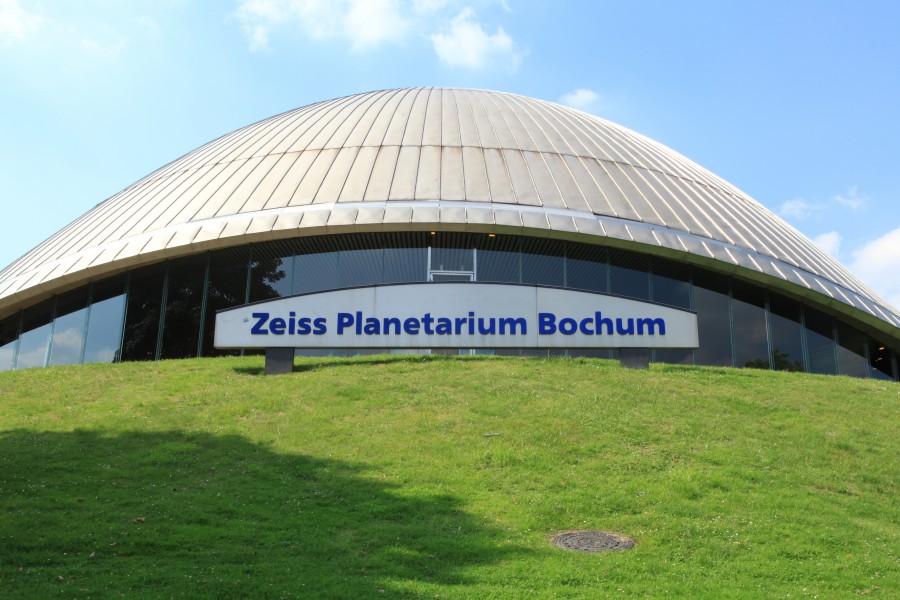 Bochum - Castroper Straße - Planetarium 03 ies