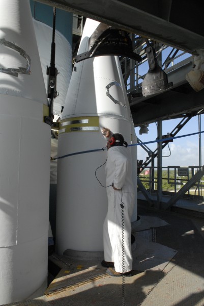 Delta II Heavy booster placement