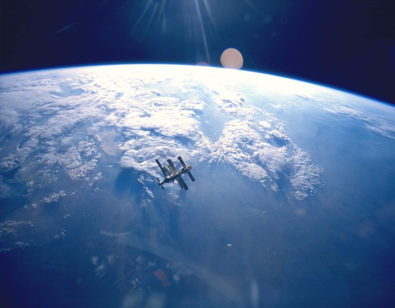 Earth & Mir (STS-71)