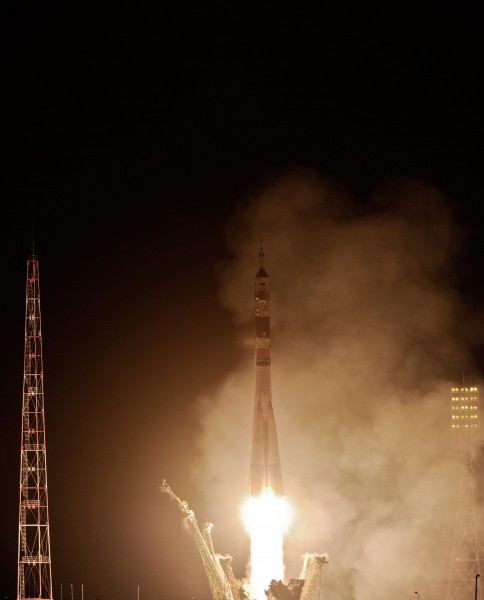 Soyuz TMA-20 rocket launches 2