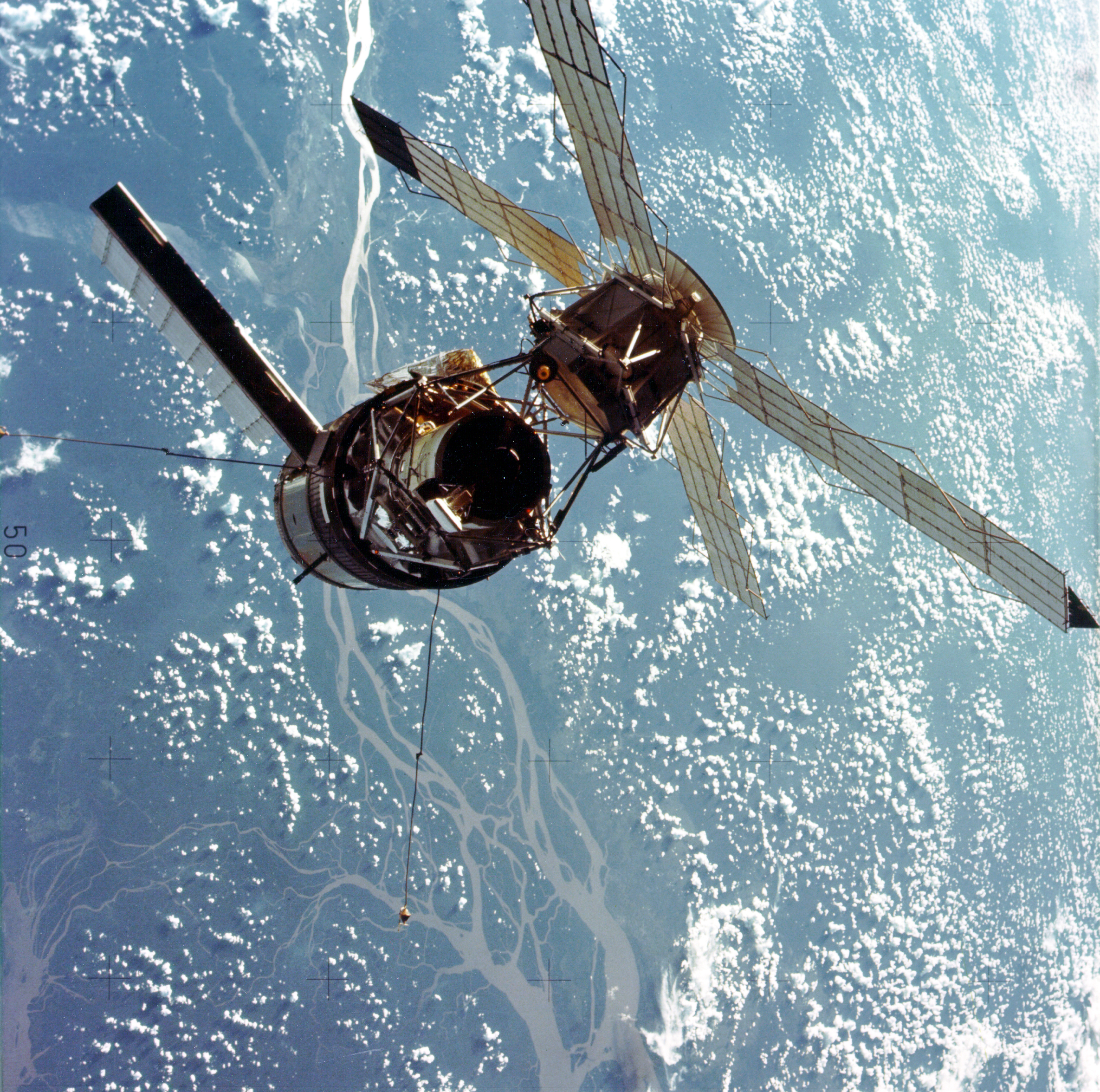 Skylab 3 Close-Up - GPN-2000-001711