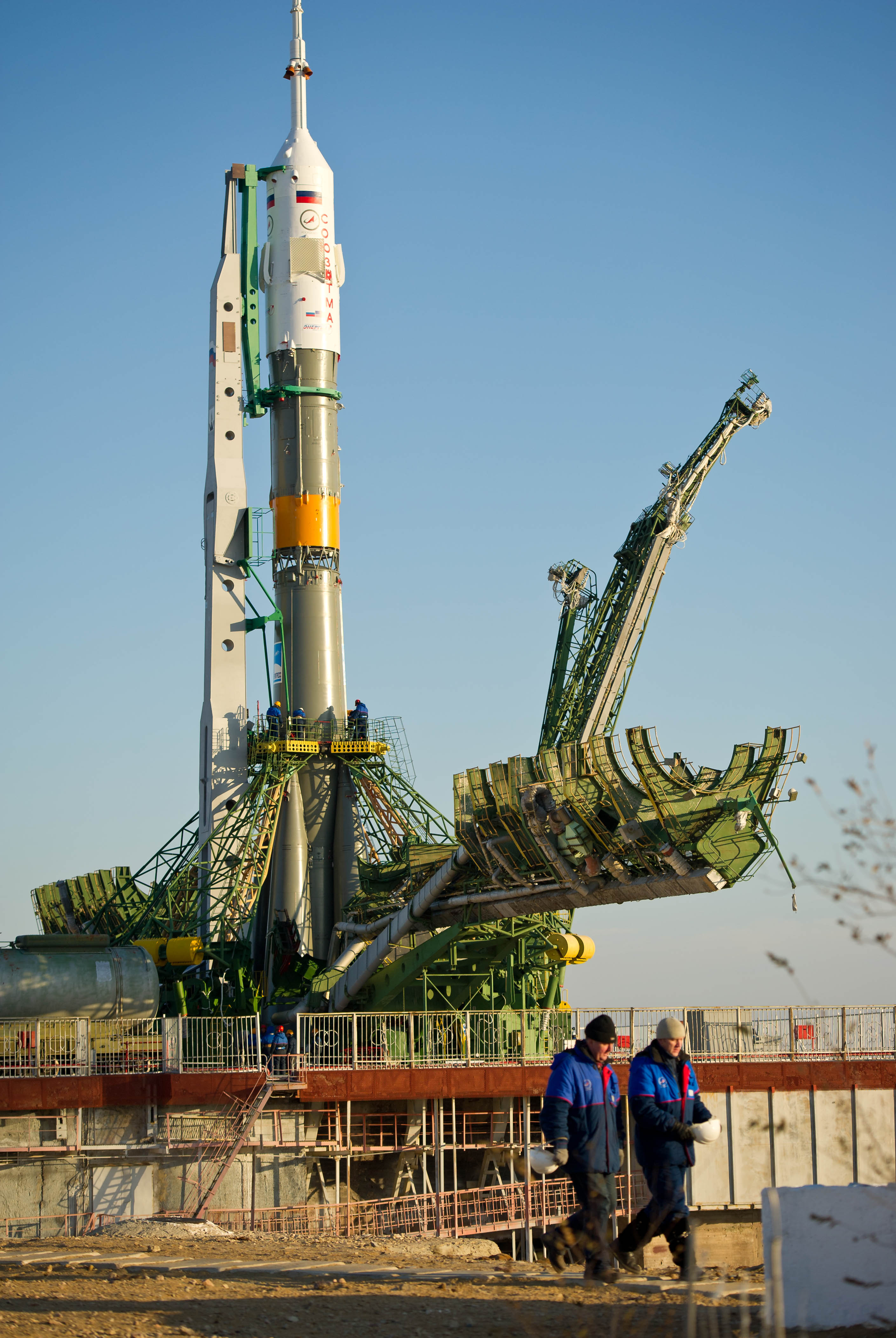 Soyuz TMA-22 (Expedition 29) post-rollout in Baikonur