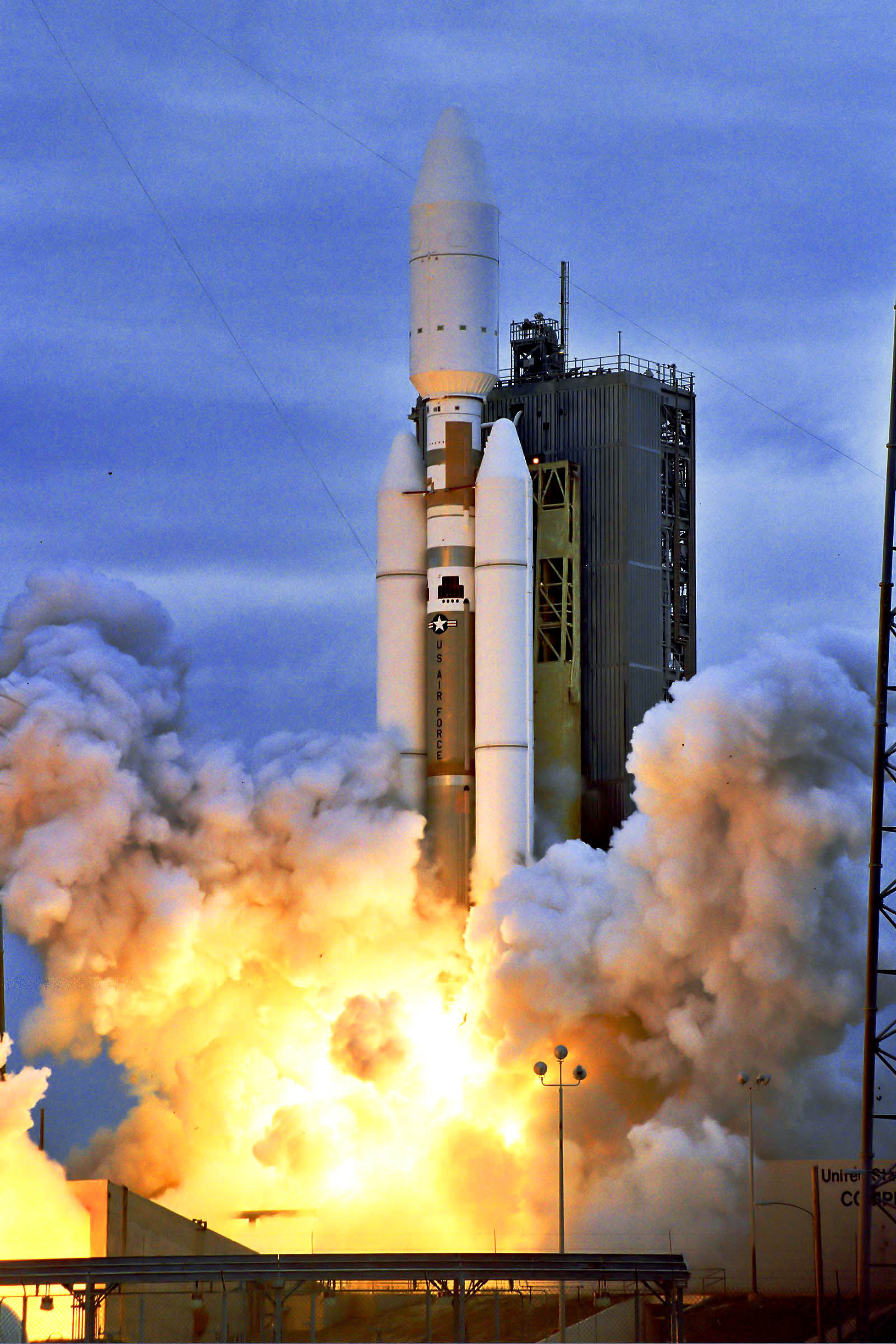 Titan IVB launching DSP-22 satellite