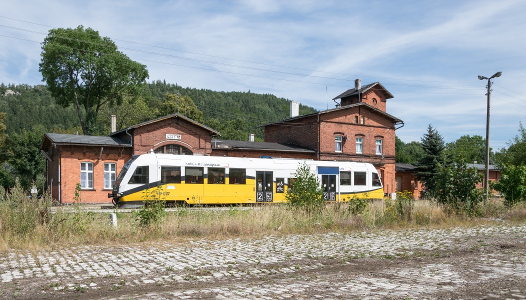 2018 Stacja kolejowa w Szczytnej 1