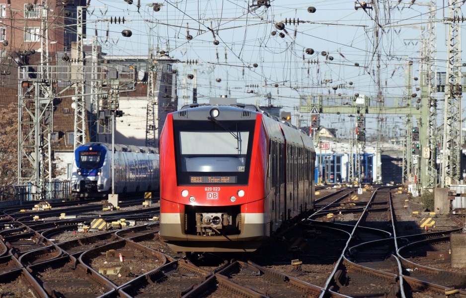 620 023 Köln Hauptbahnhof 2015-12-26-01