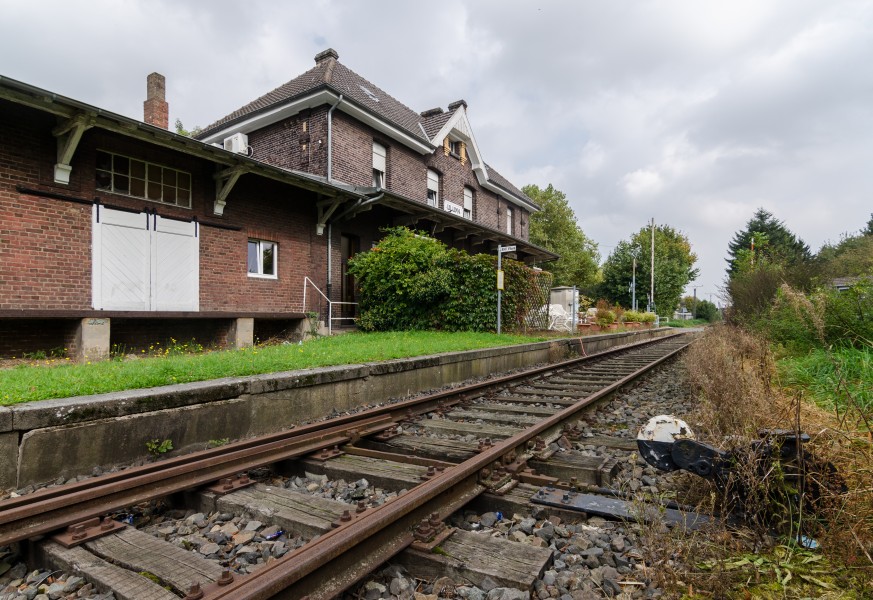 Neukirchen-Vluyn, Vluyn, Bahnhof, 2014-09 CN-04