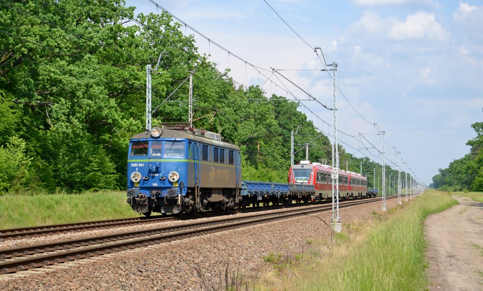 PKP class EU07 and Serbian ŽS 711