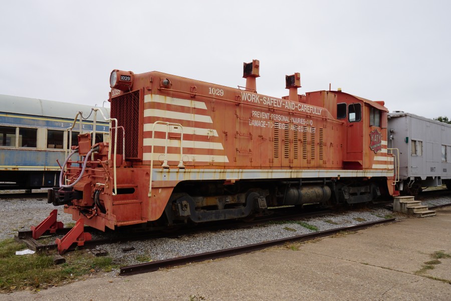 Wichita Falls Railroad Museum October 2015 01 (Missouri–Kansas–Texas EMD NW2 No. 1029)