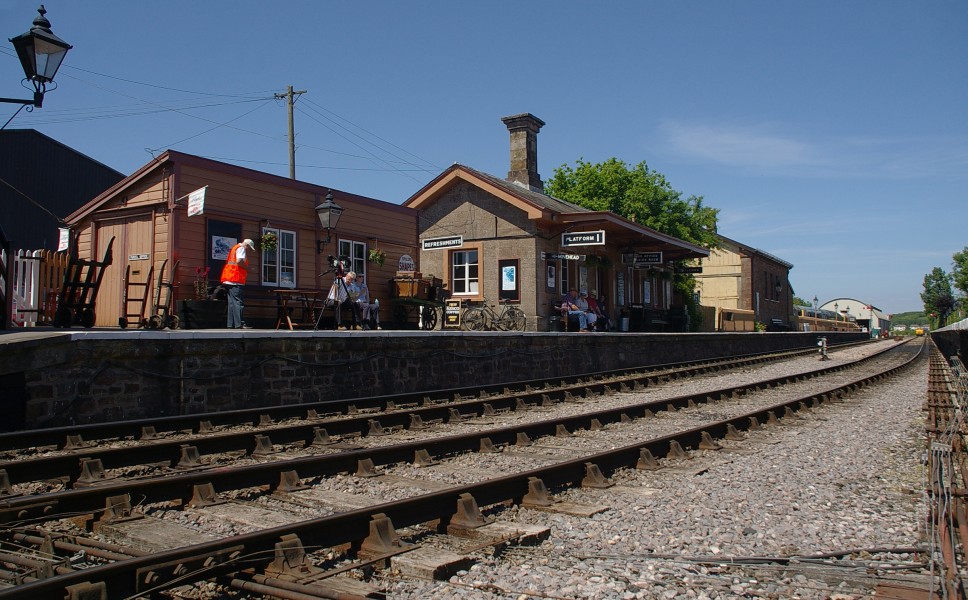 Williton railway station MMB 11