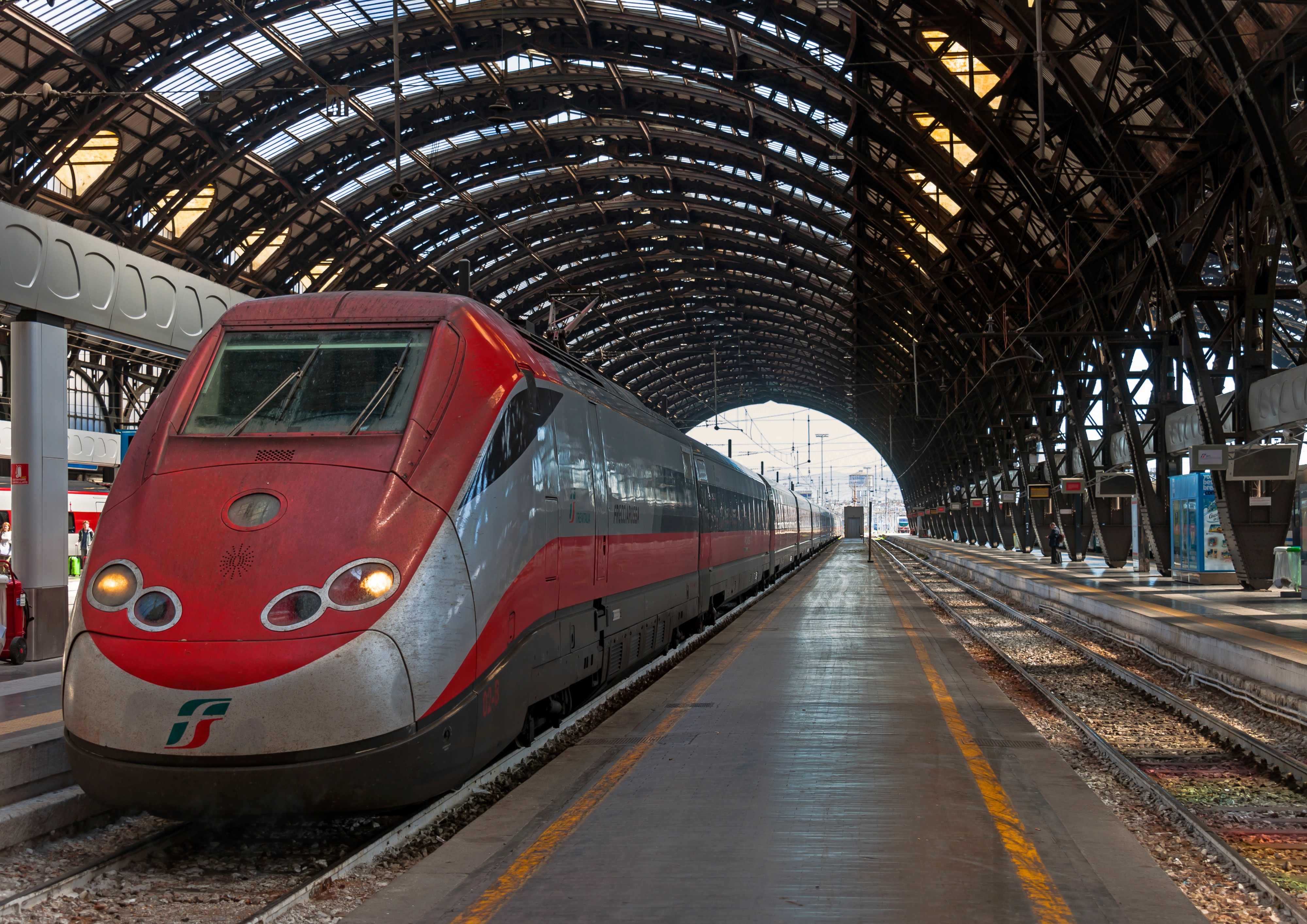 High-speed train at platform in Milano Stazione Centrale