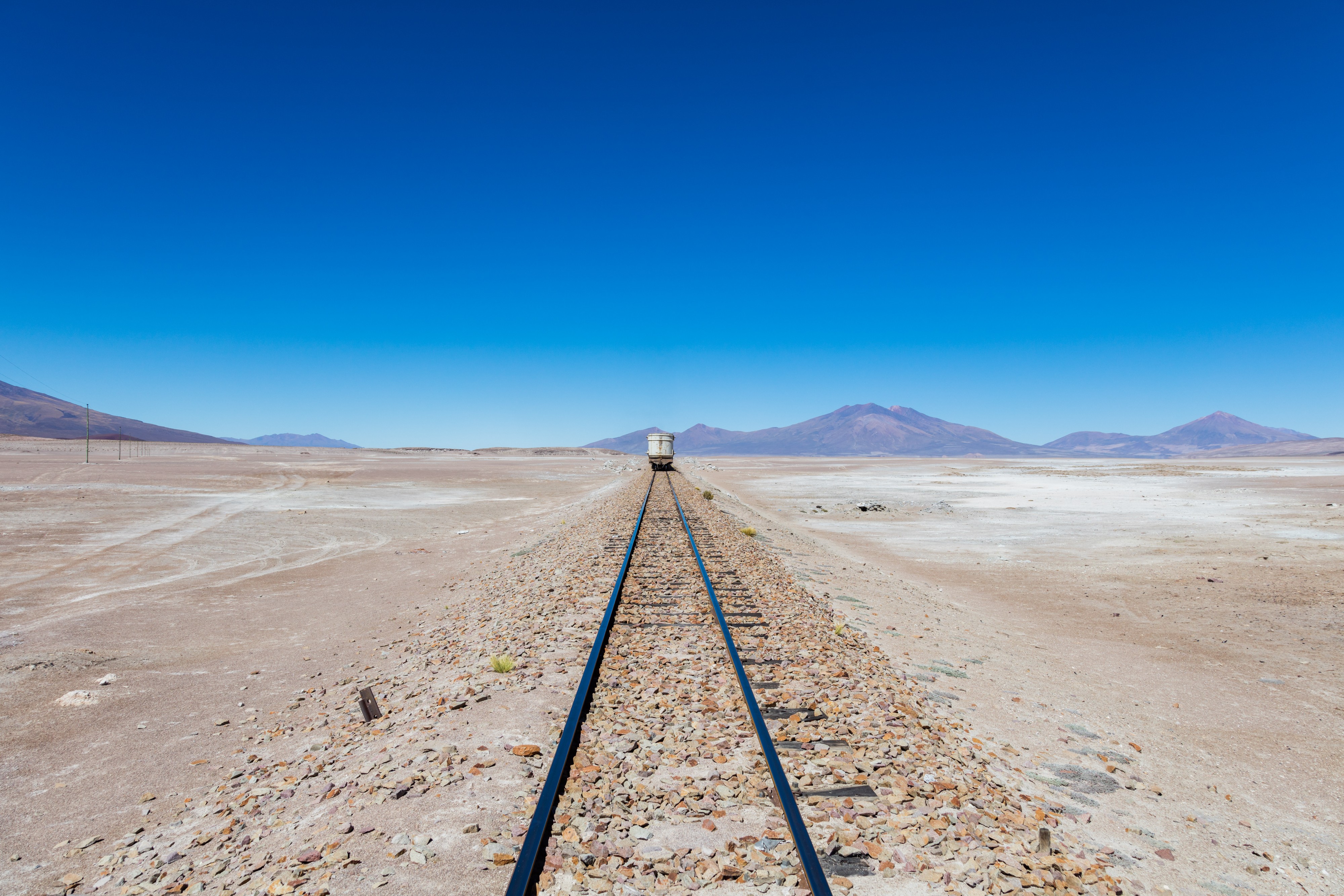 Tren de la FCA en el trayecto Ollagüe-Uyuni, Bolivia, 2016-02-03, DD 96