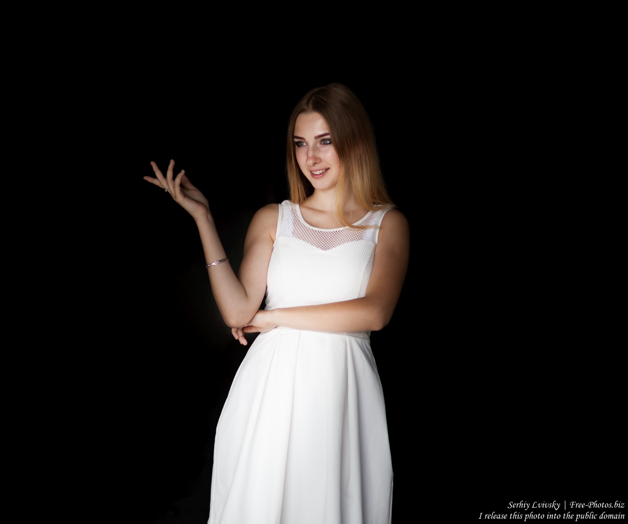 a_15-year-old_natural_blonde_girl_photographed_in_august_2016_by_serhiy_lvivsky_03