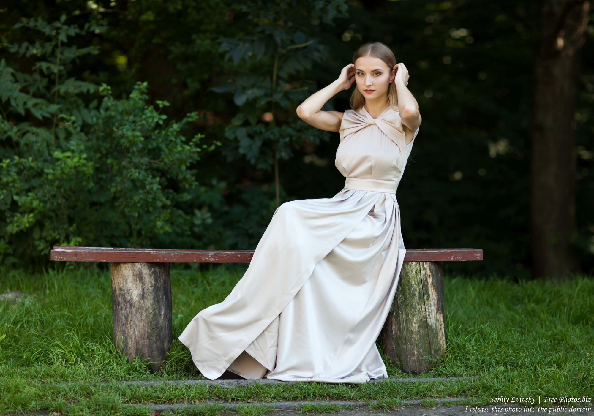 marta_a_21-year-old_natural_blonde_catholic_girl_photographed_by_serhiy_lvivsky_in_august_2017_38