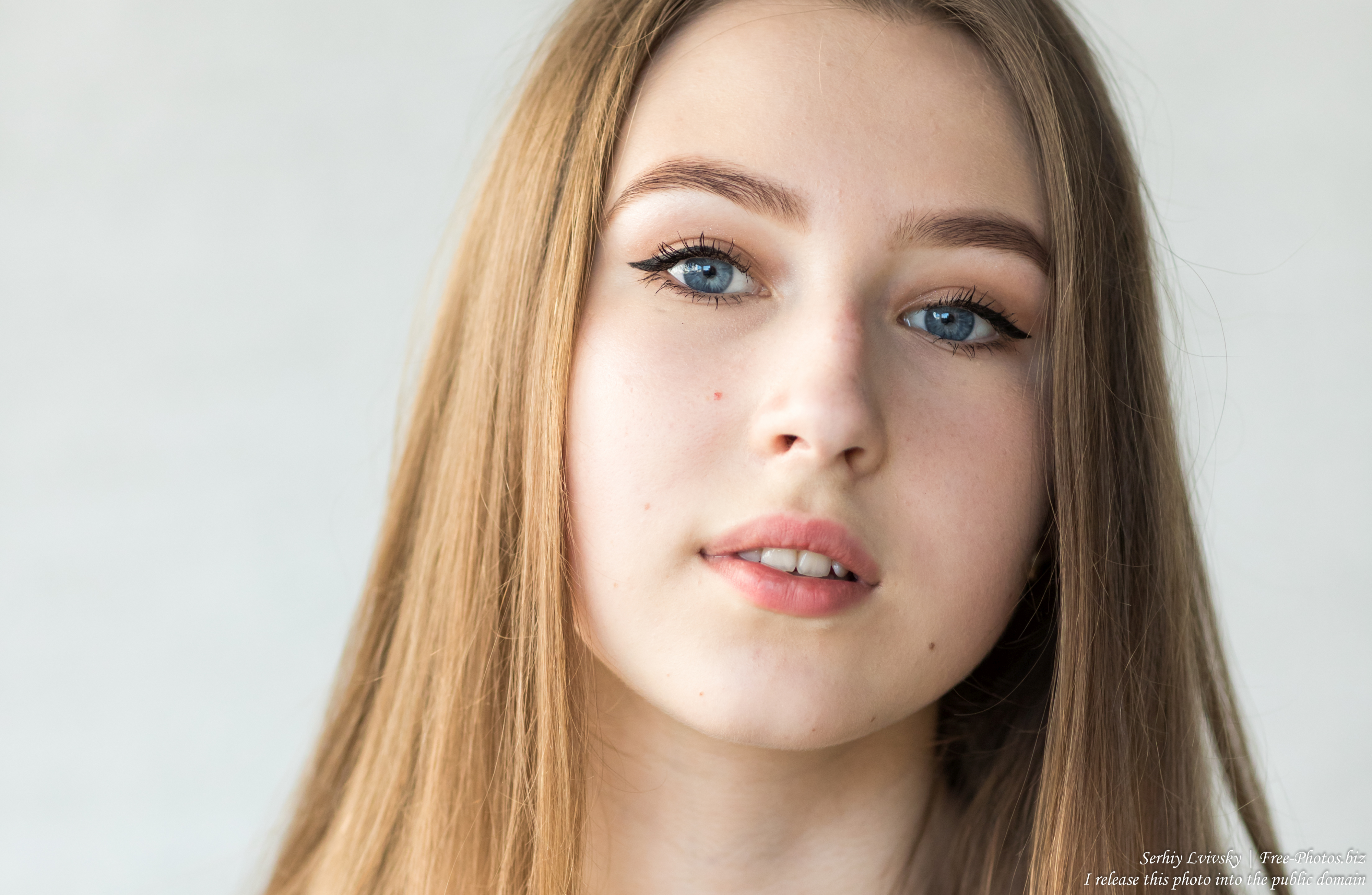 vika_a_17-year-old_girl_with_blue_eyes_and_natural_fair_hair_in_june_2019_by_serhiy_lvivsky_11