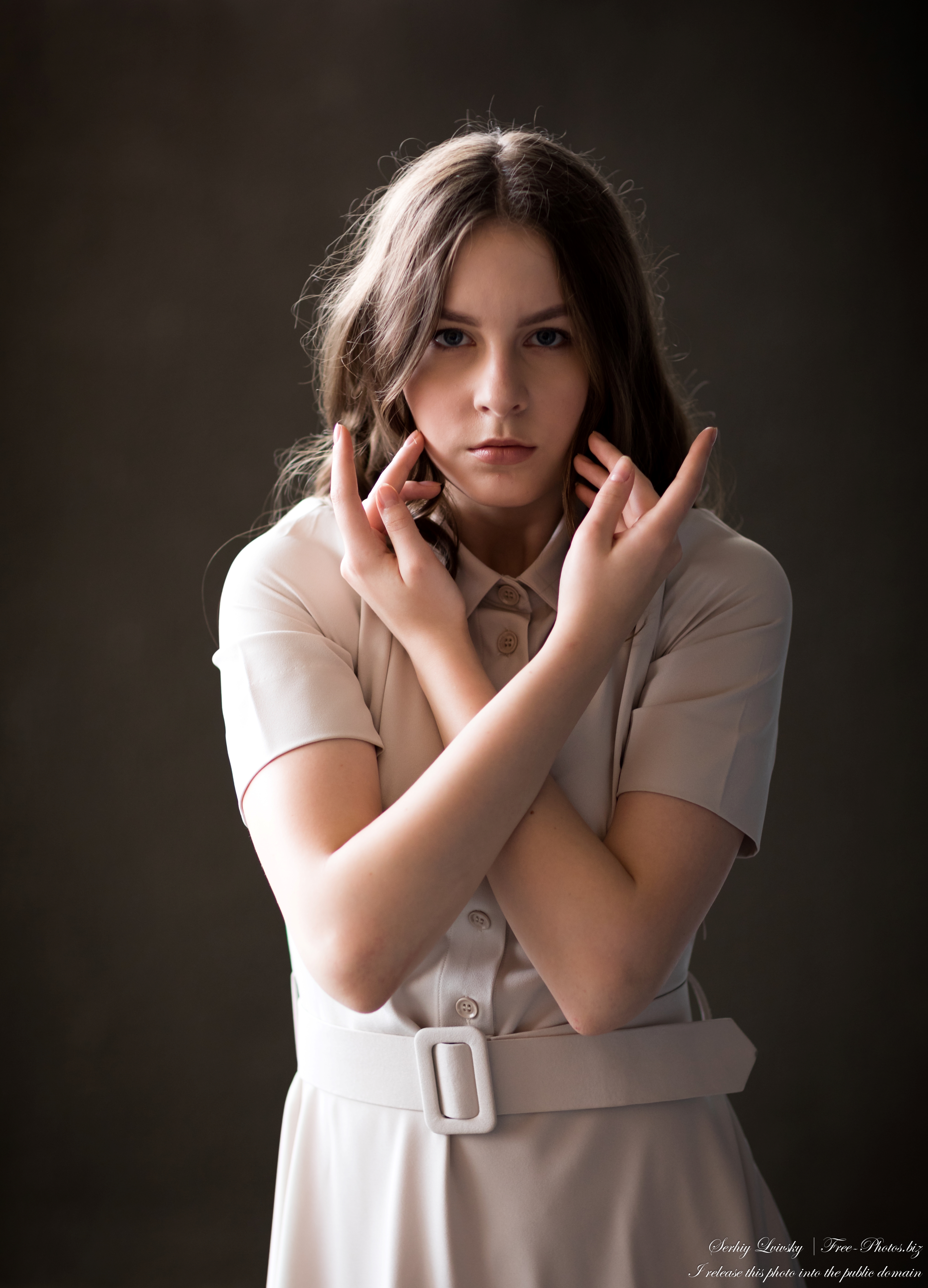 nastia_a_15-year-old_girl_photographed_in_june_2020_by_serhiy_lvivsky_11