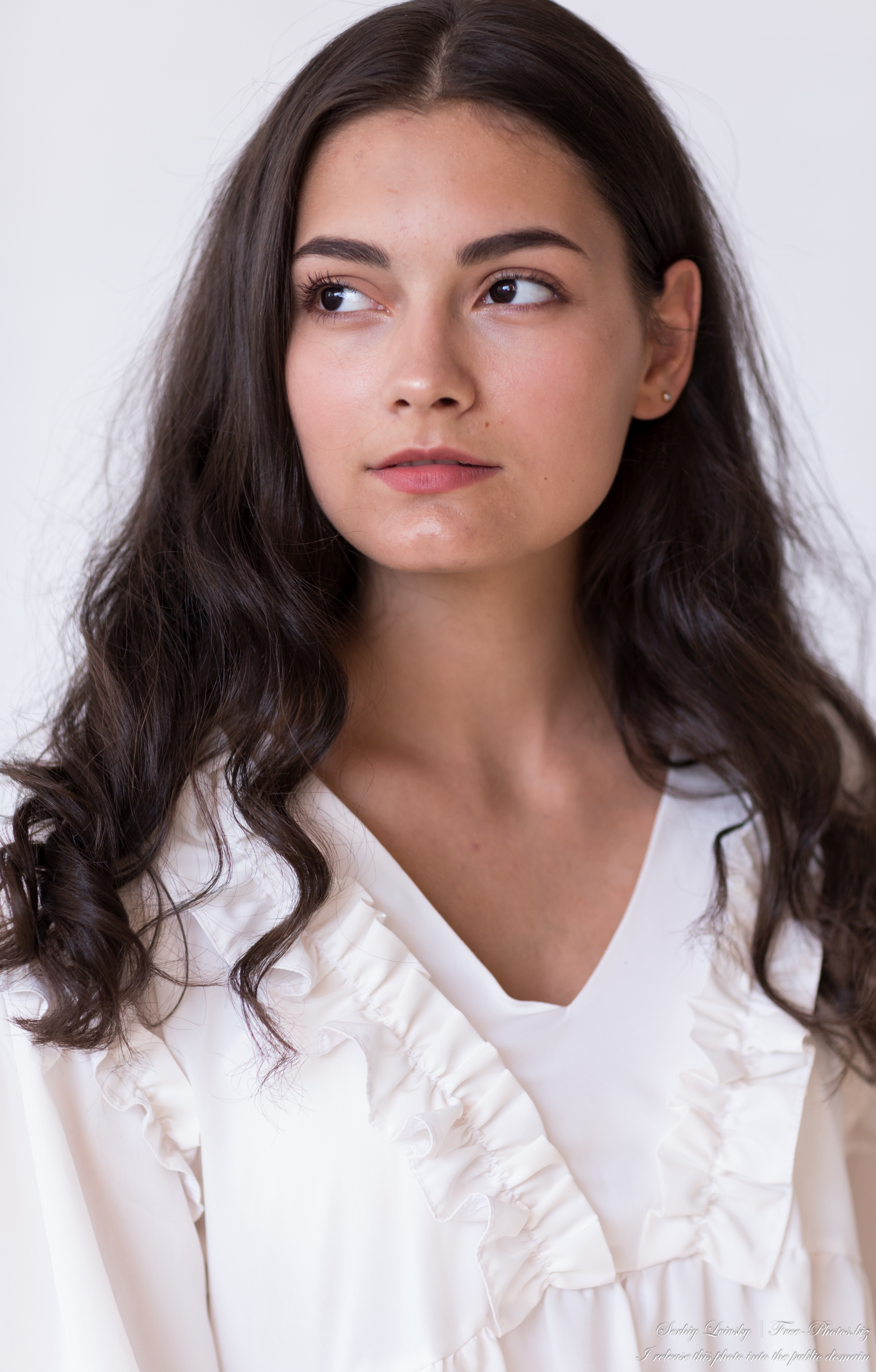 marichka_a_16-year-old_catholic_girl_photographed_by_serhiy_lvivsky_in_sept_2020_12