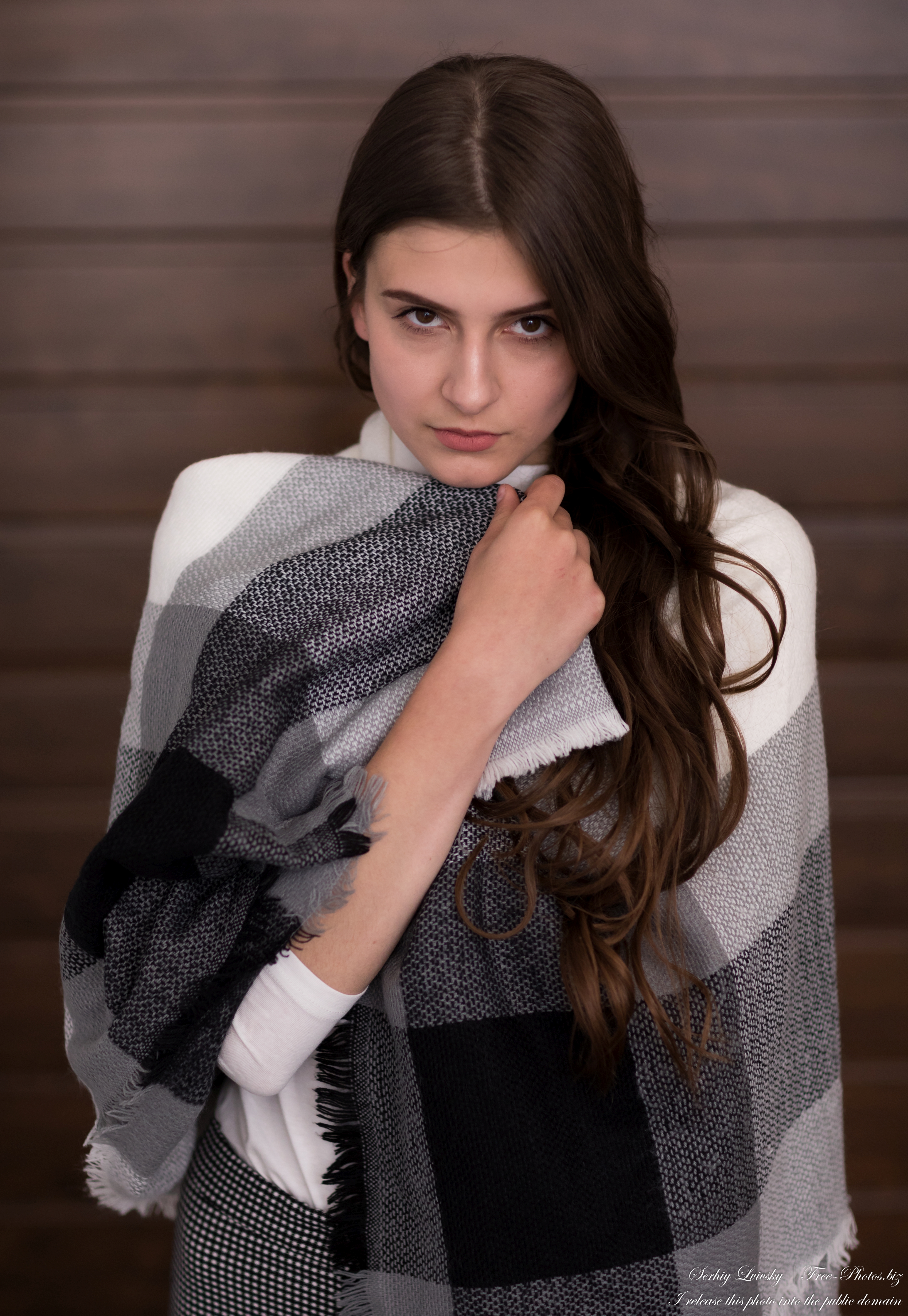 yaryna_an_18-year-old_girl_photographed_in_oct_2020_by_serhiy_lvivsky_01