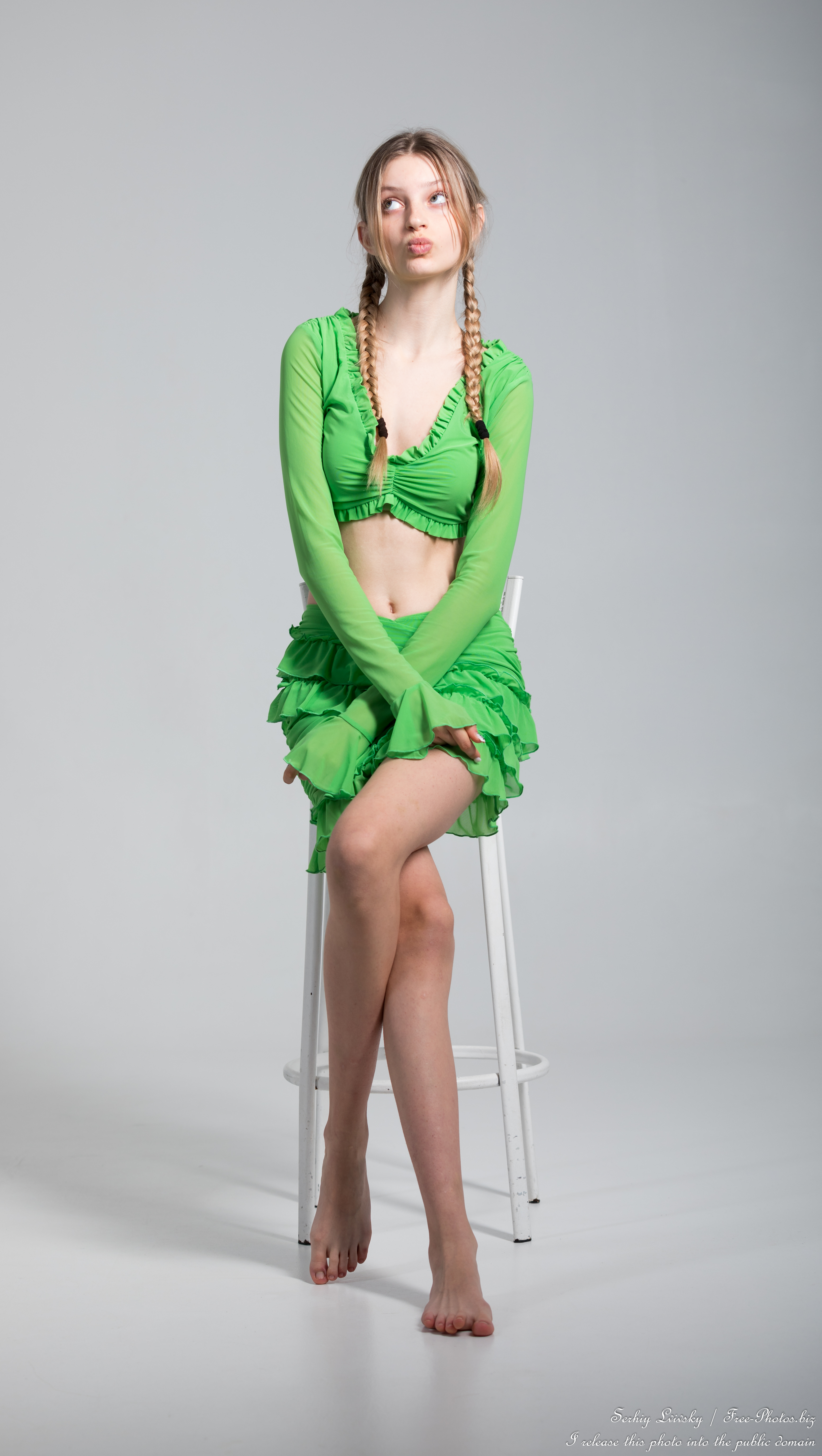 adriana_14-year-old_tall_thin_girl_second_photo_session_by_serhiy_lvivsky_dec_2025_17