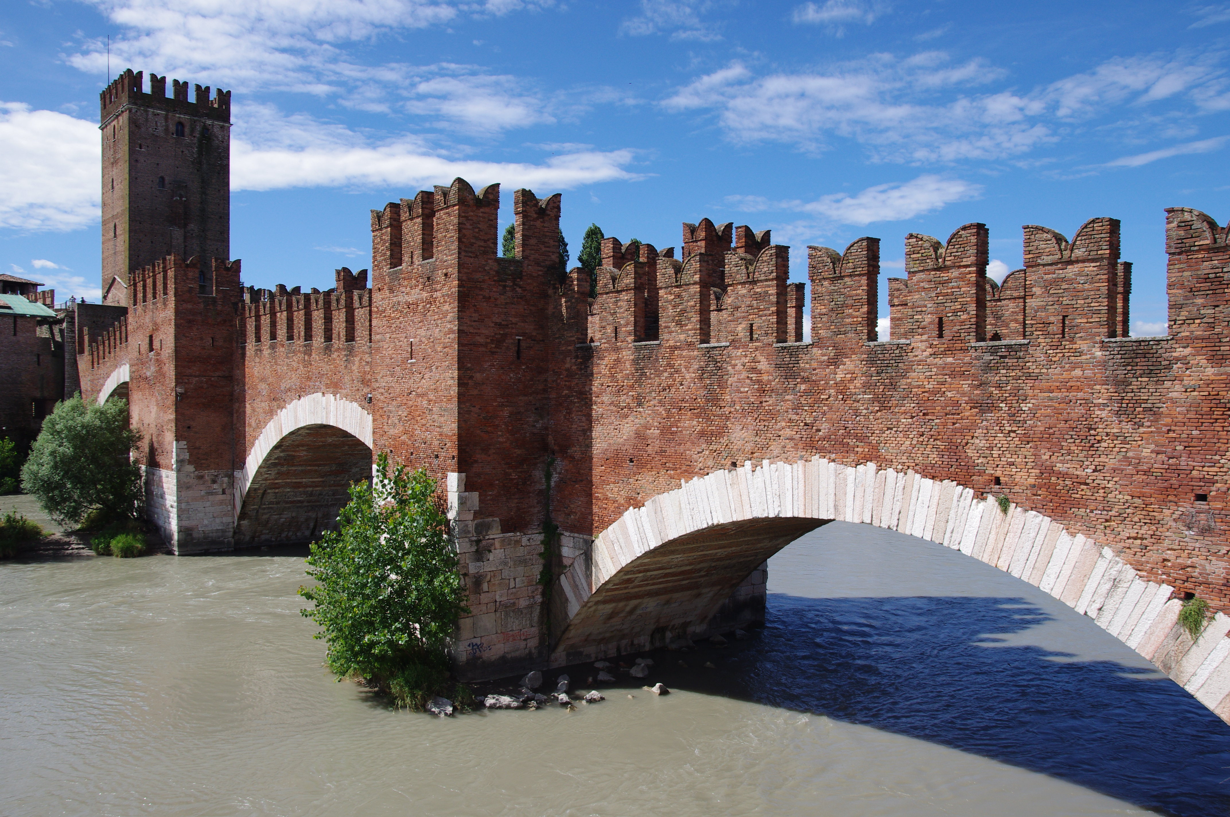 20110720 Verona Ponte Scaligero Imgp3299