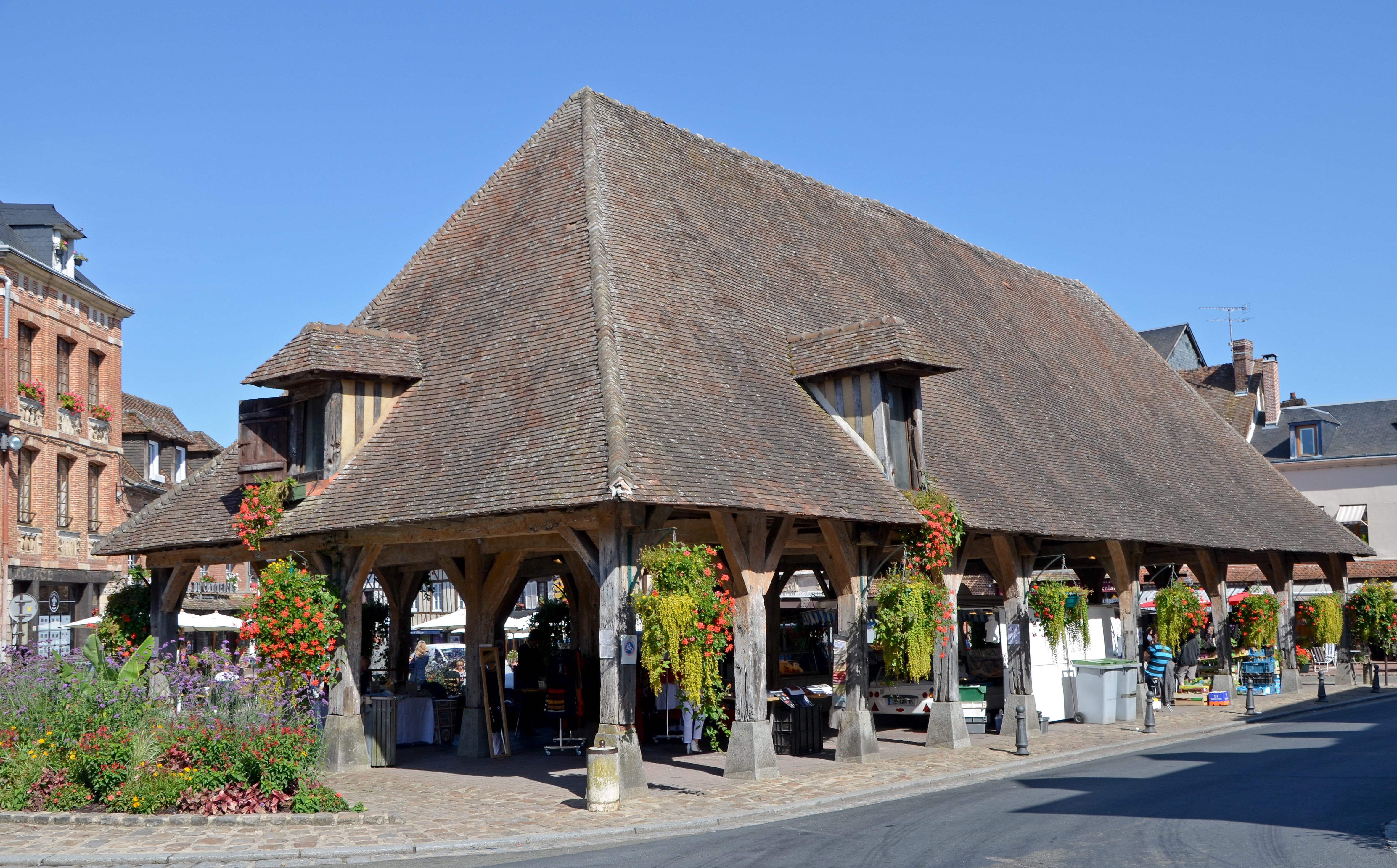 2012--DSC 0073-Halle-de-Lyons-la-Forêt