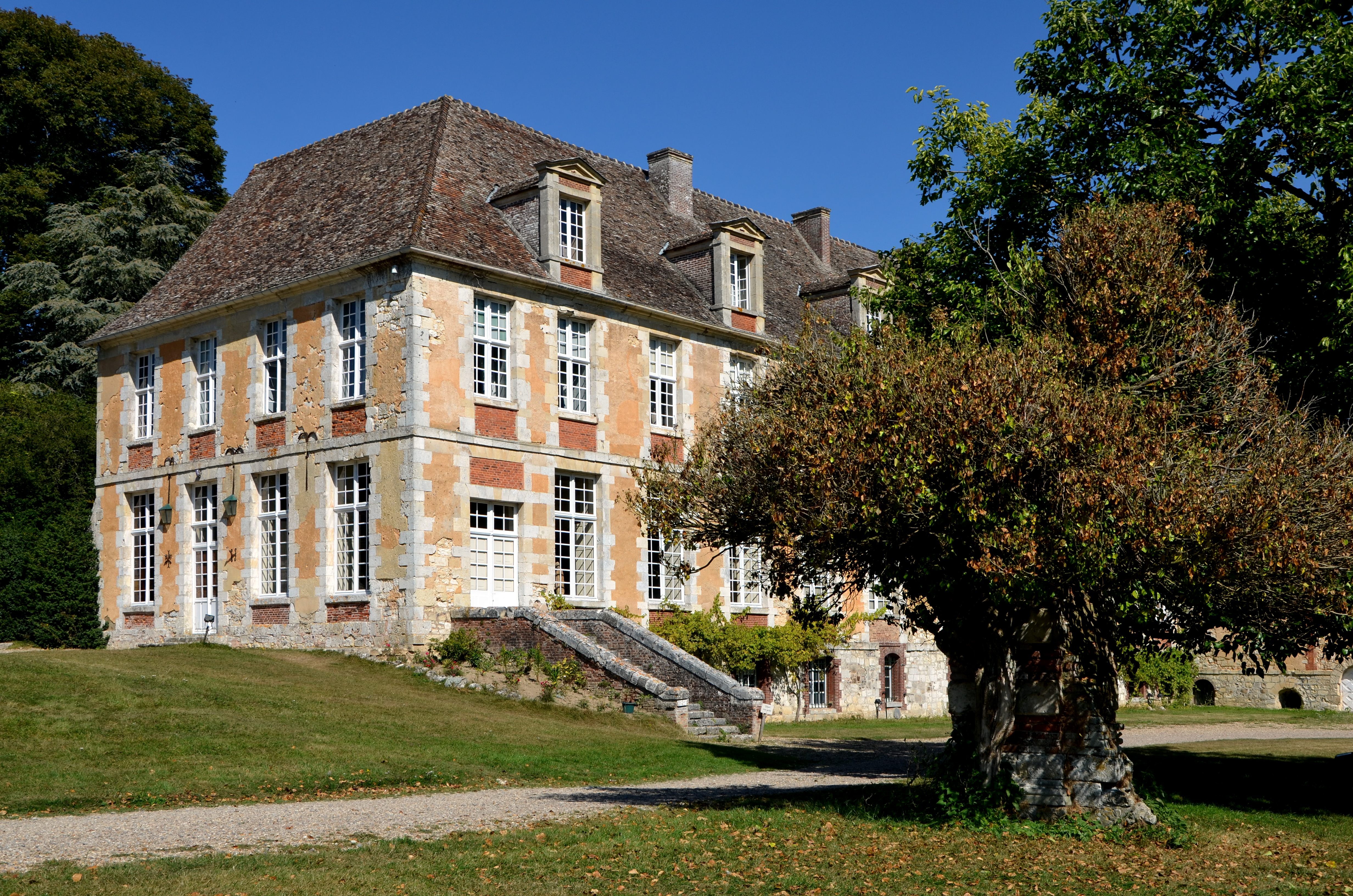 2012--DSC 0302-Abbaye-de-Mortemer