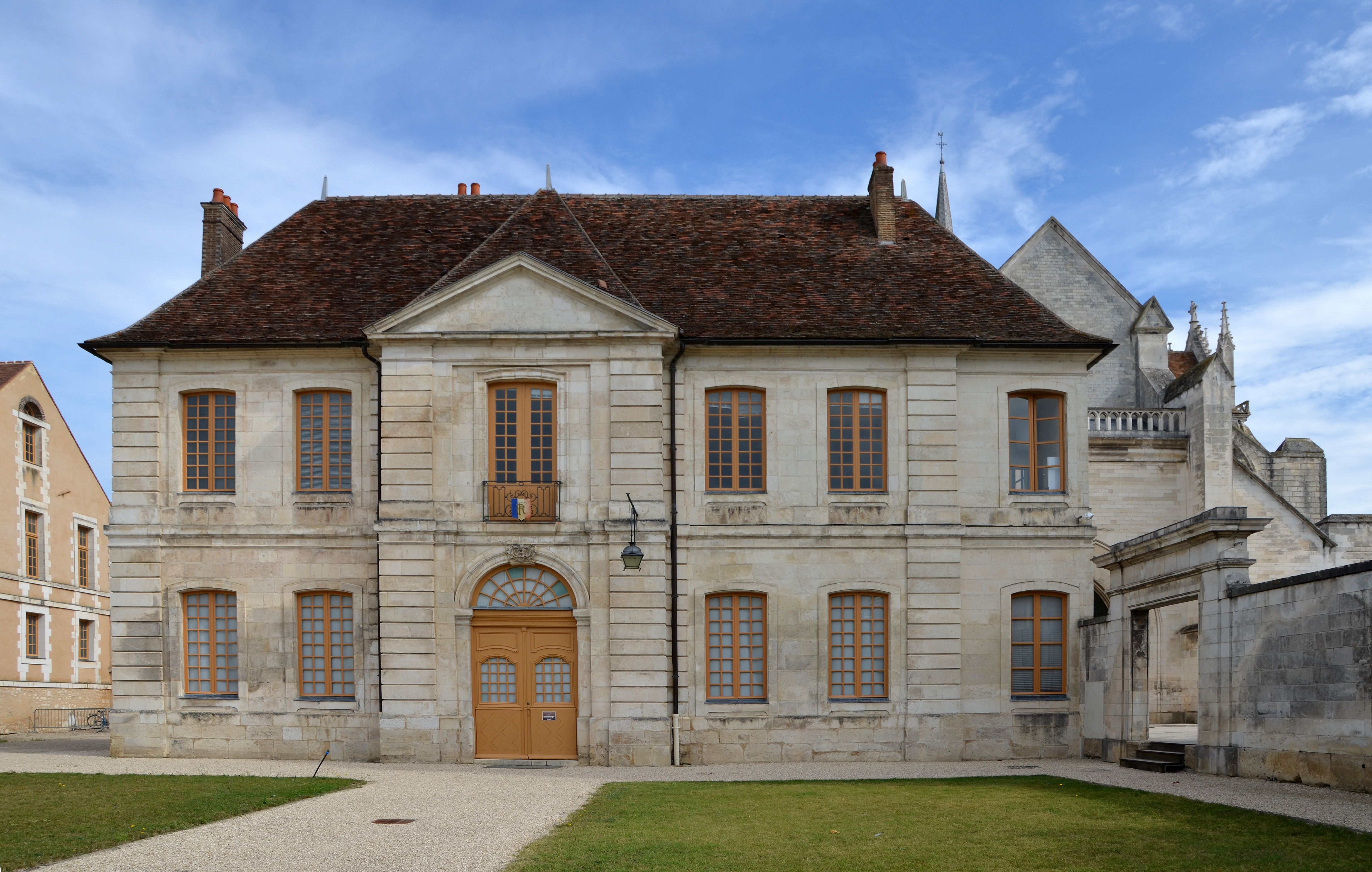 2012--DSC 0466-Abbaye-de-Saint-Germain-a-Auxerre