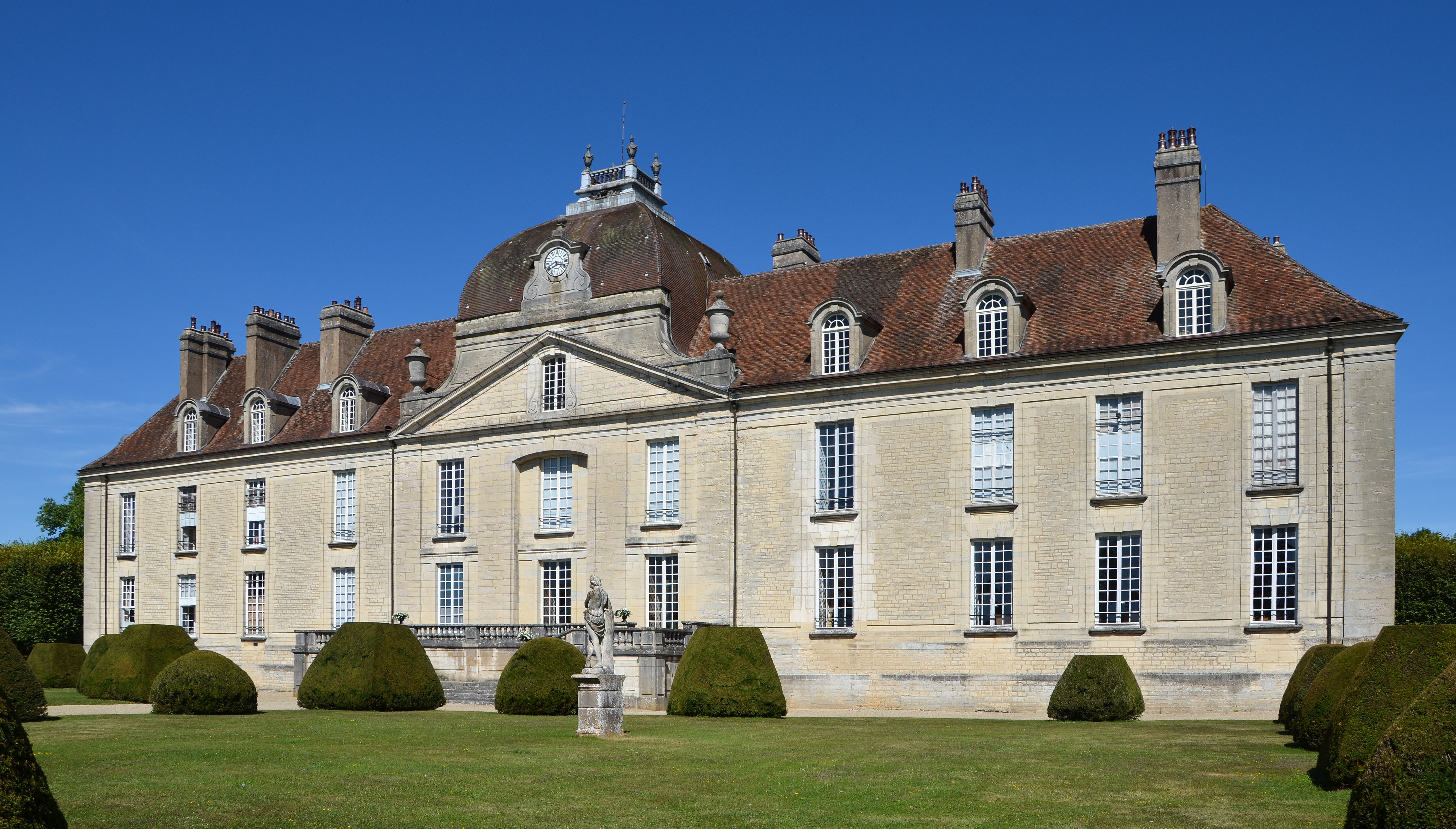 2012 10248 Chateau de Fontaine-Française