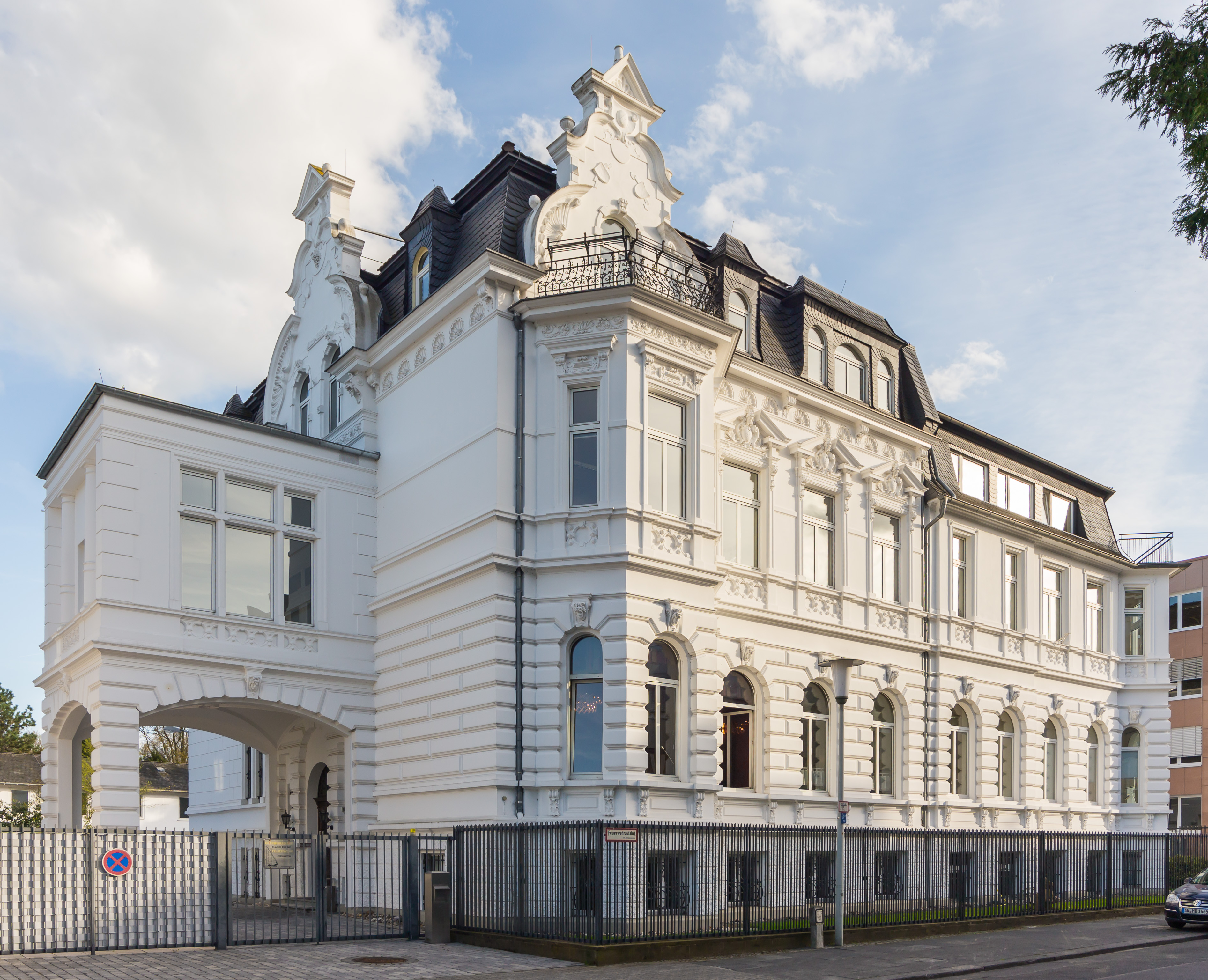 2013-04-18 Kaiser-Friedrich-Straße 8-10, Bonn IMG 0005