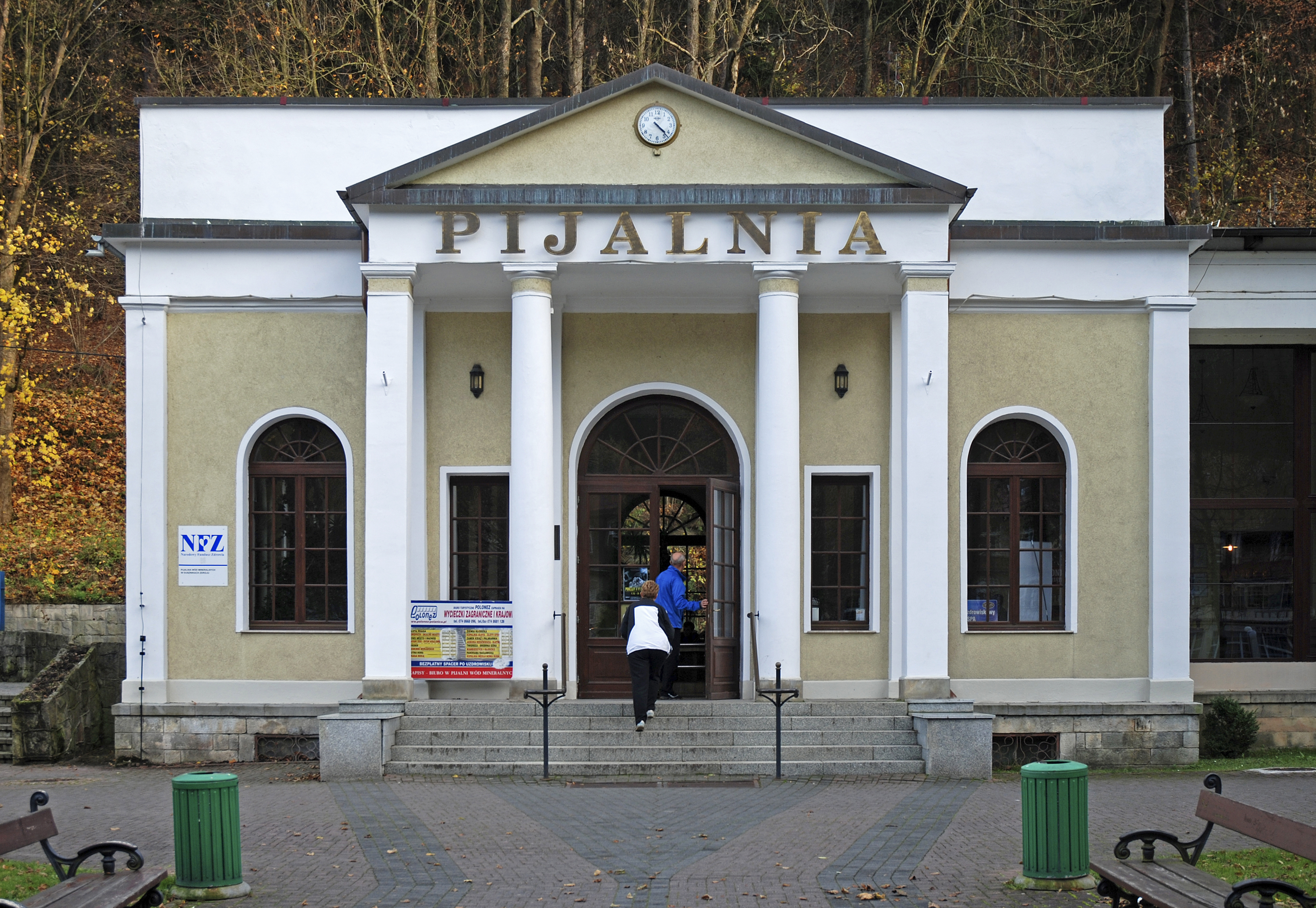 2013 Duszniki-Zdrój, park zdrojowy 01