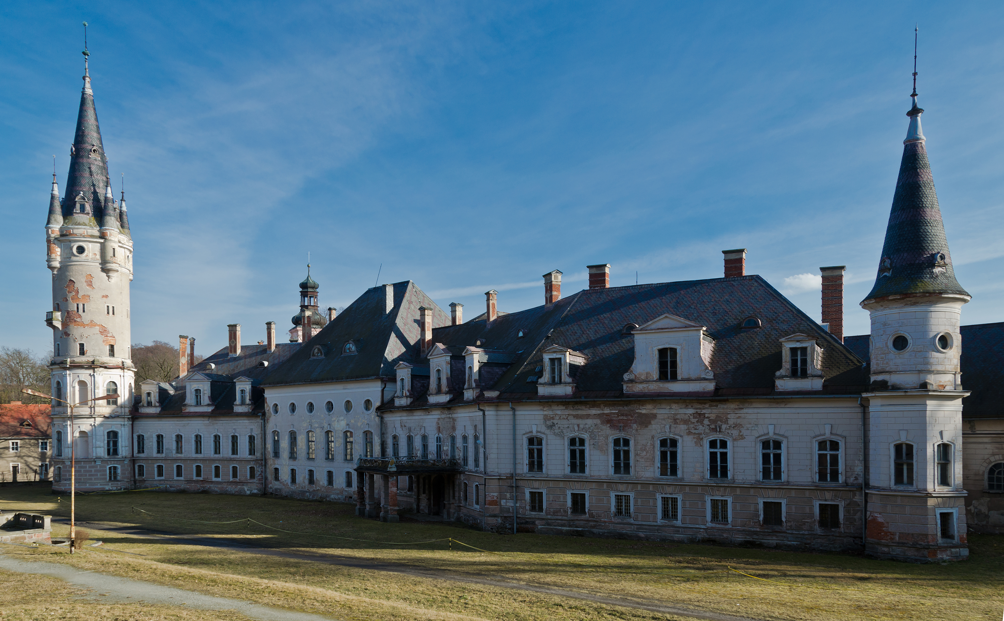 2014 Bożków, pałac 03