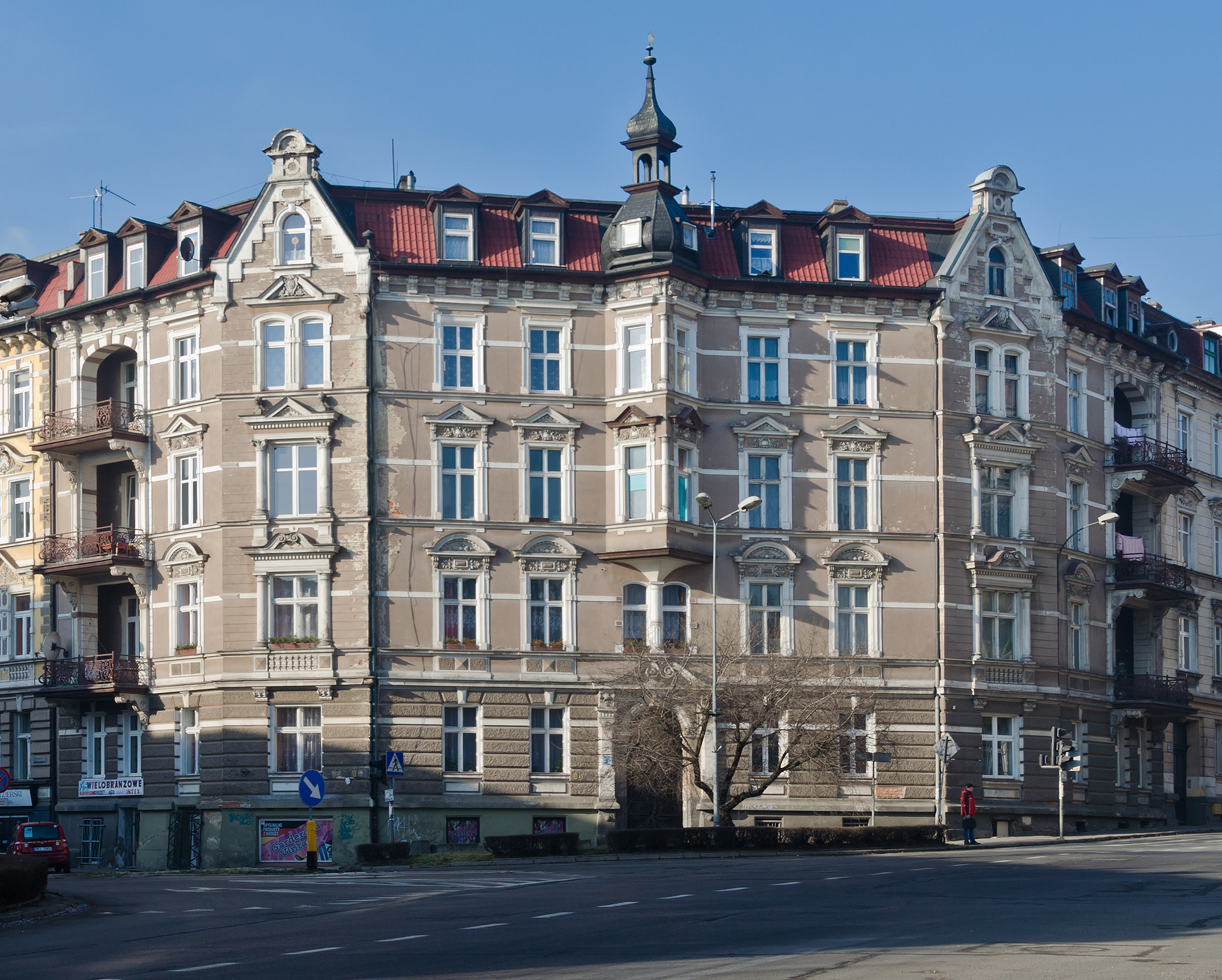 2014 Kłodzko, pl. Jagiełły 3 01