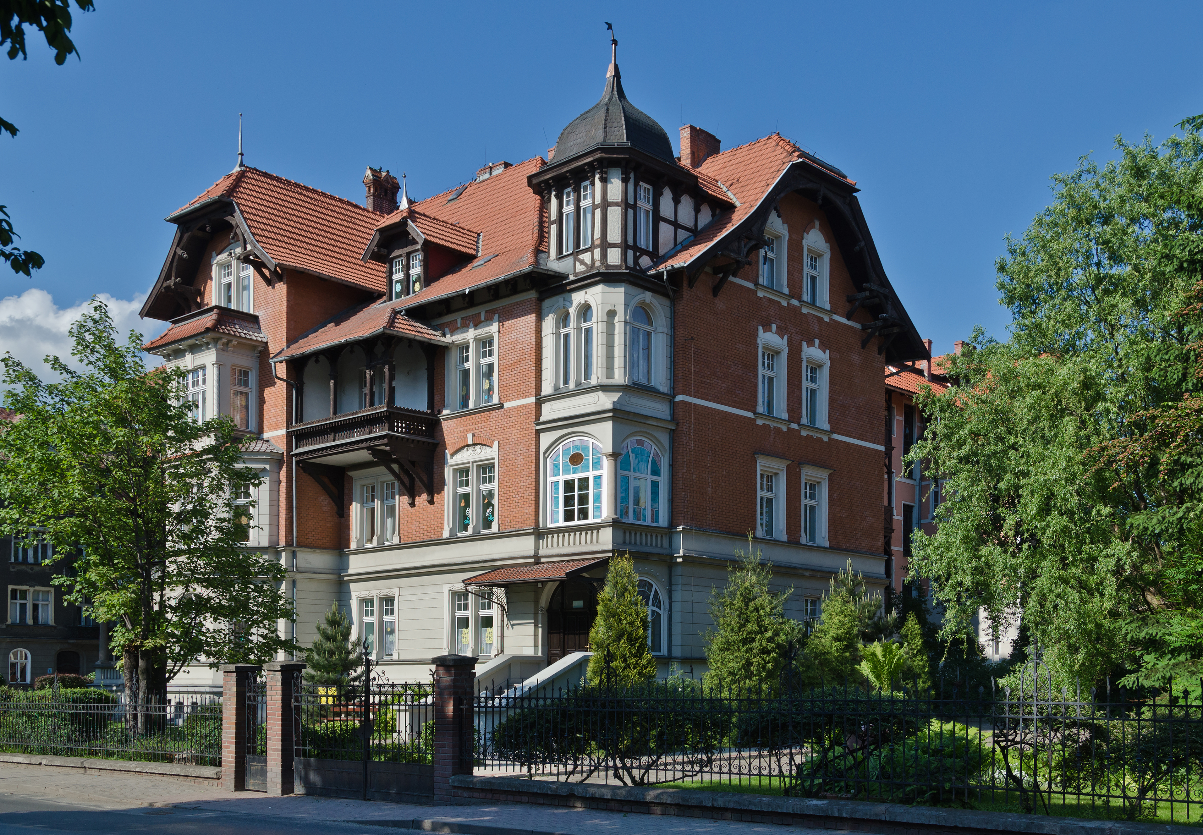 2014 Kłodzko, ul. Grunwadzka 4-6 02