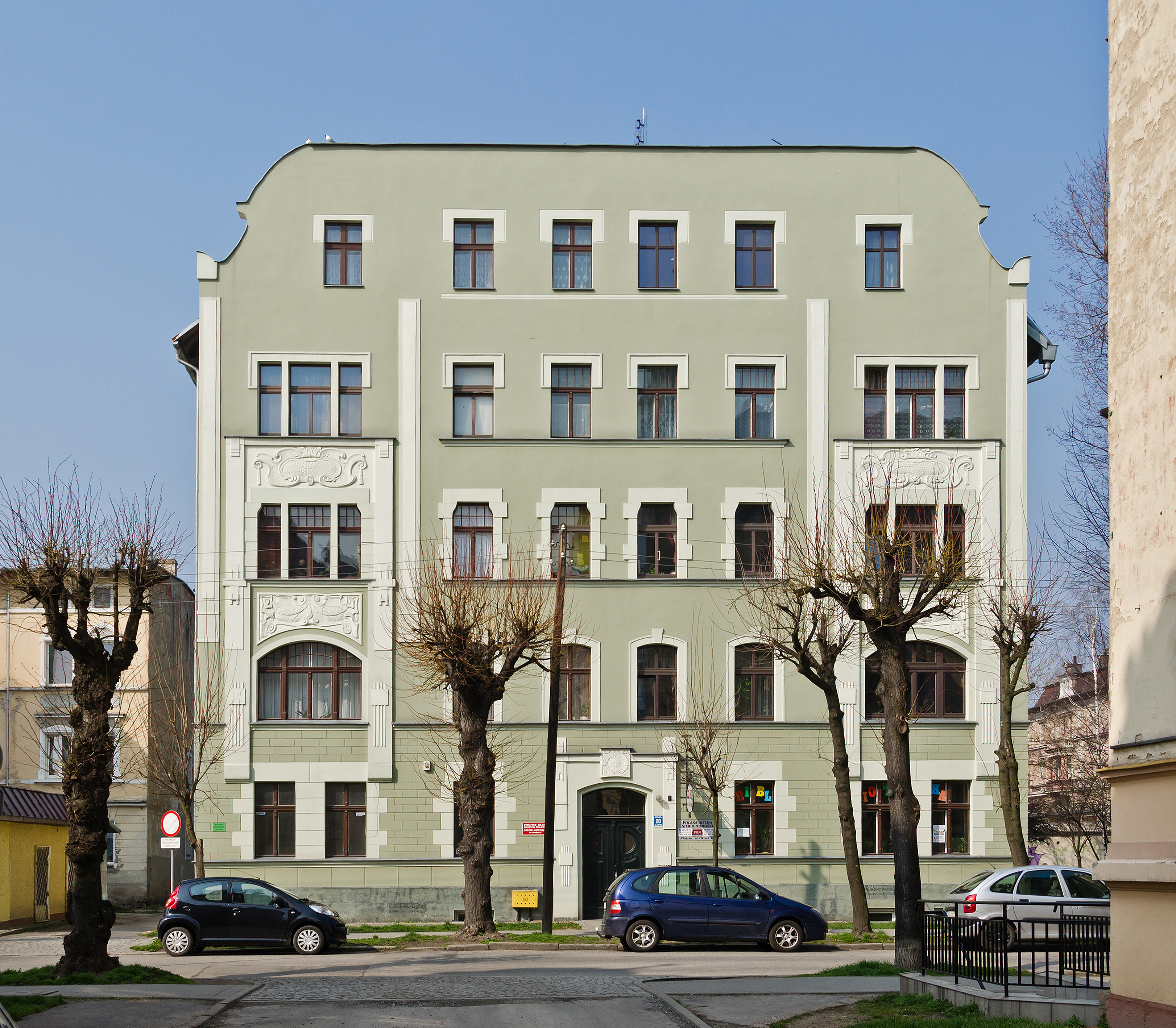 2014 Kłodzko, ul. Okrzei 20 01