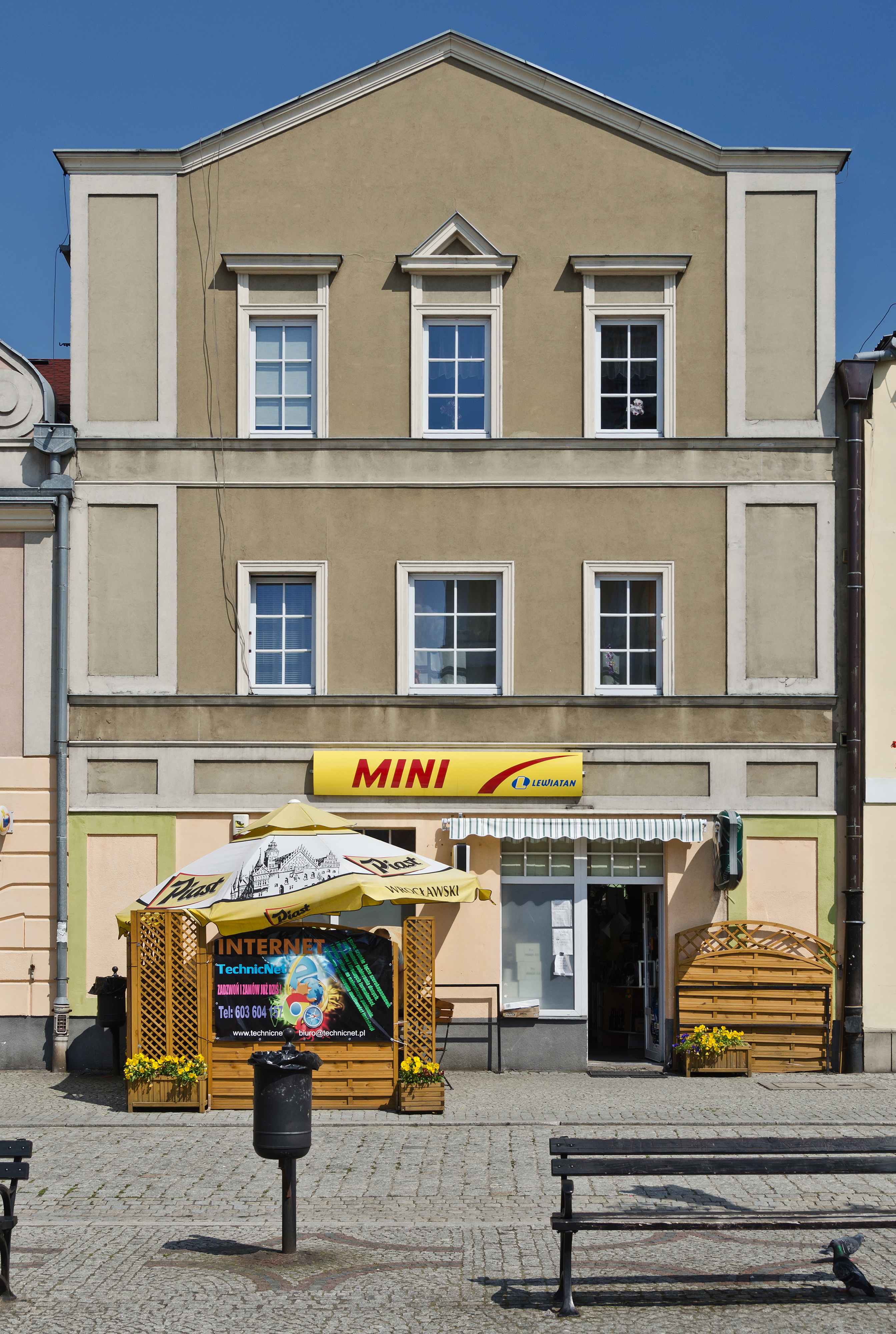 2014 Lądek-Zdrój, dom w rynku 05