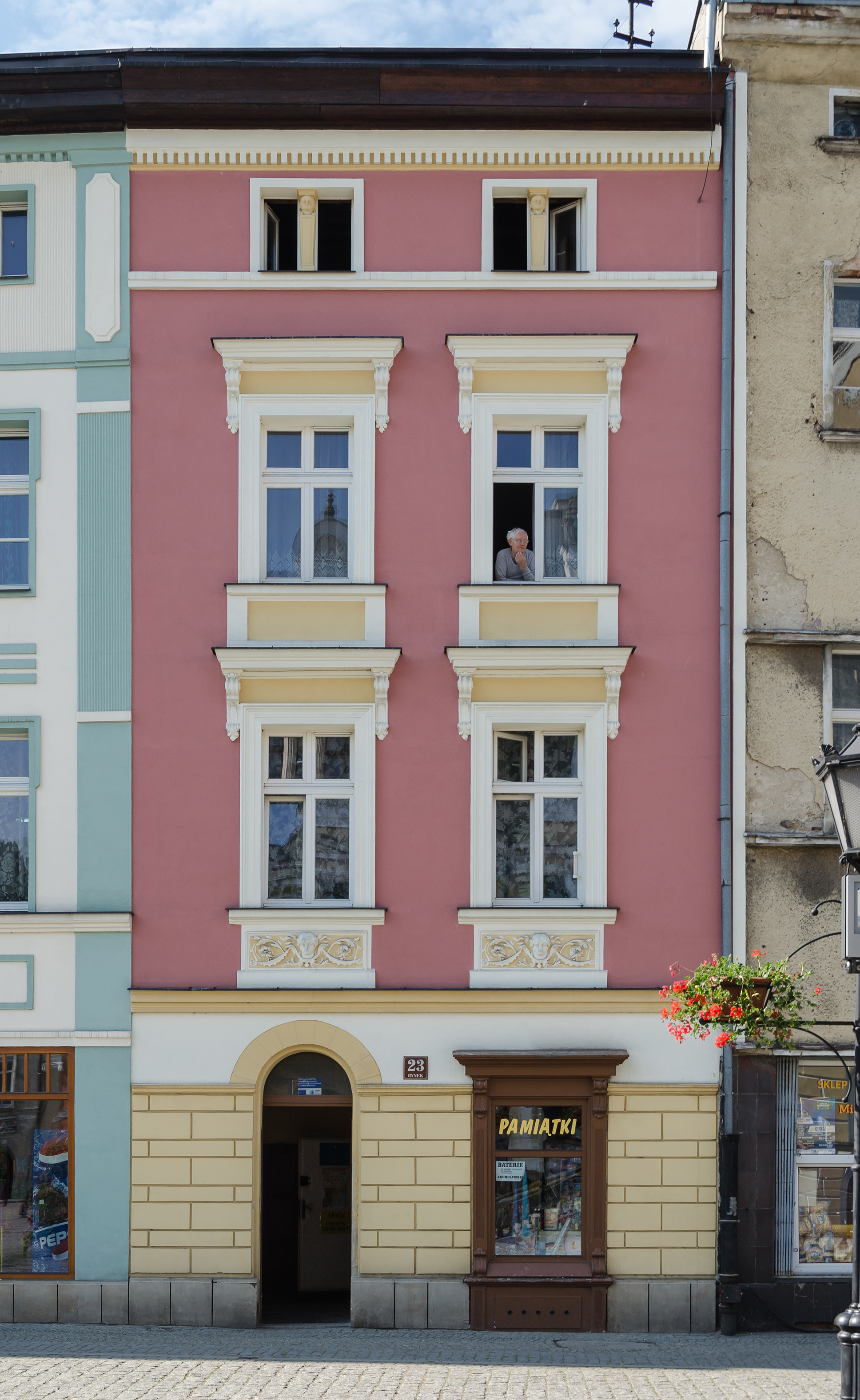 2014 Lądek-Zdrój, Rynek 23 01