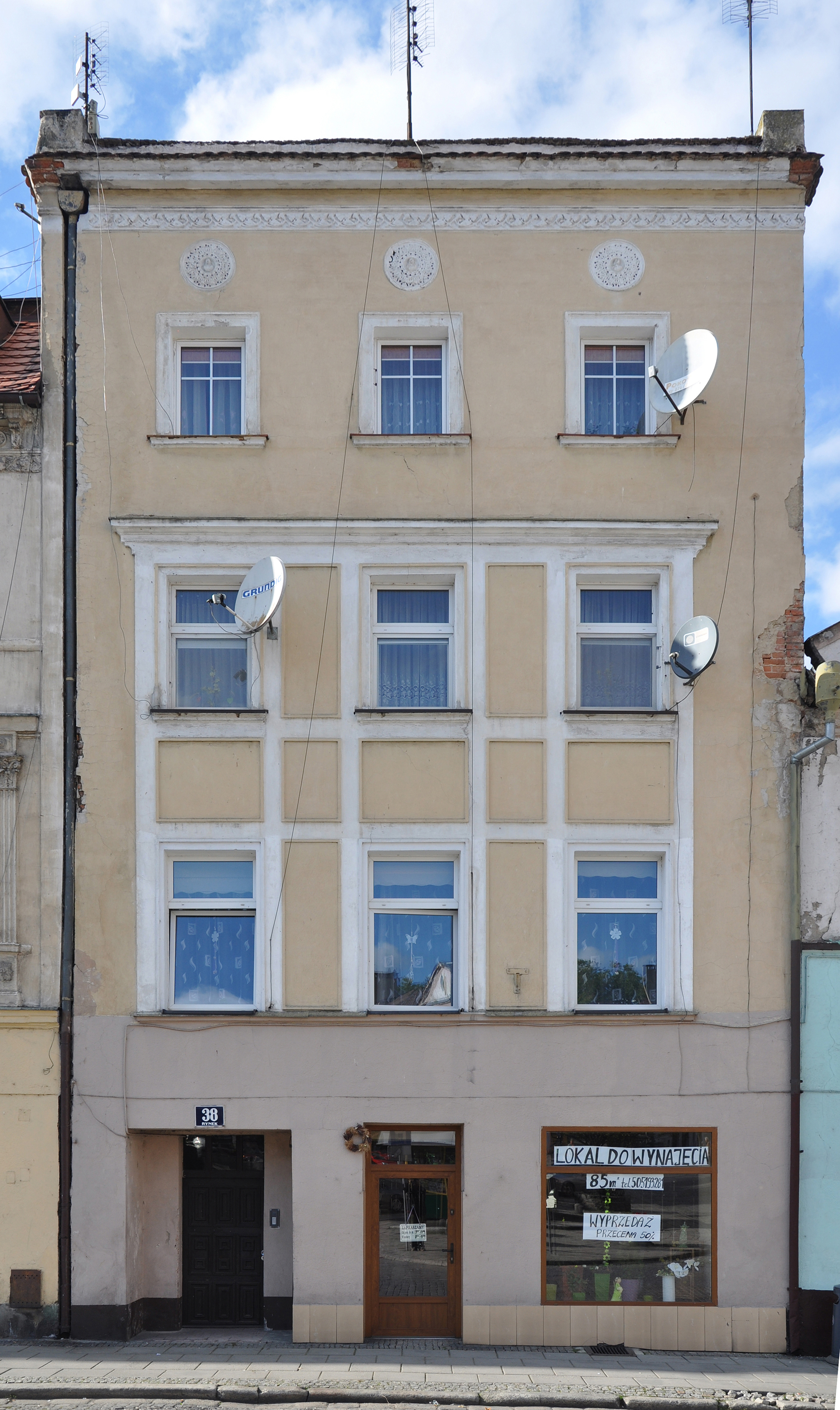 2014 Paczków, Rynek 38 01