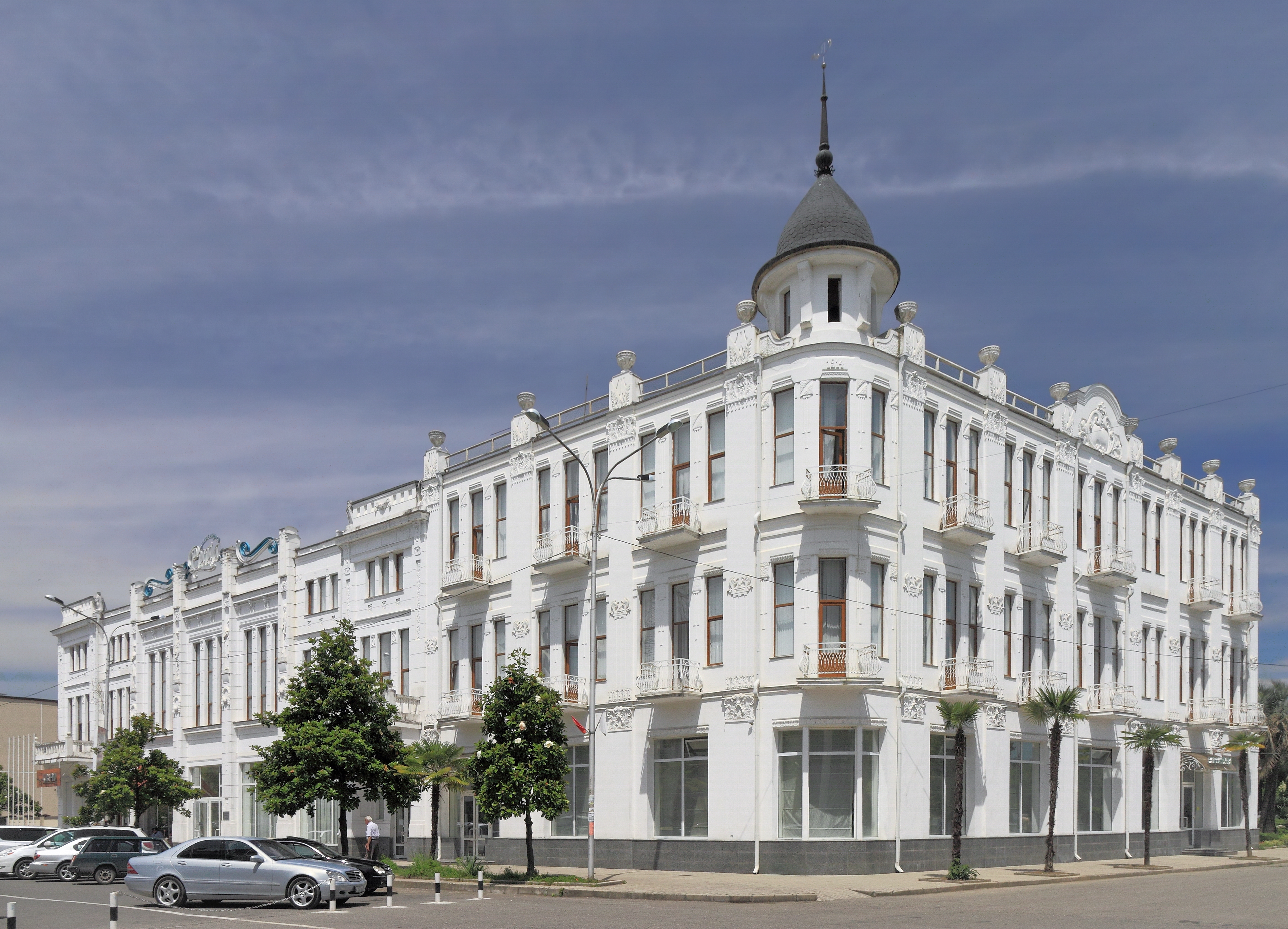 2014 Suchum, Hotel 