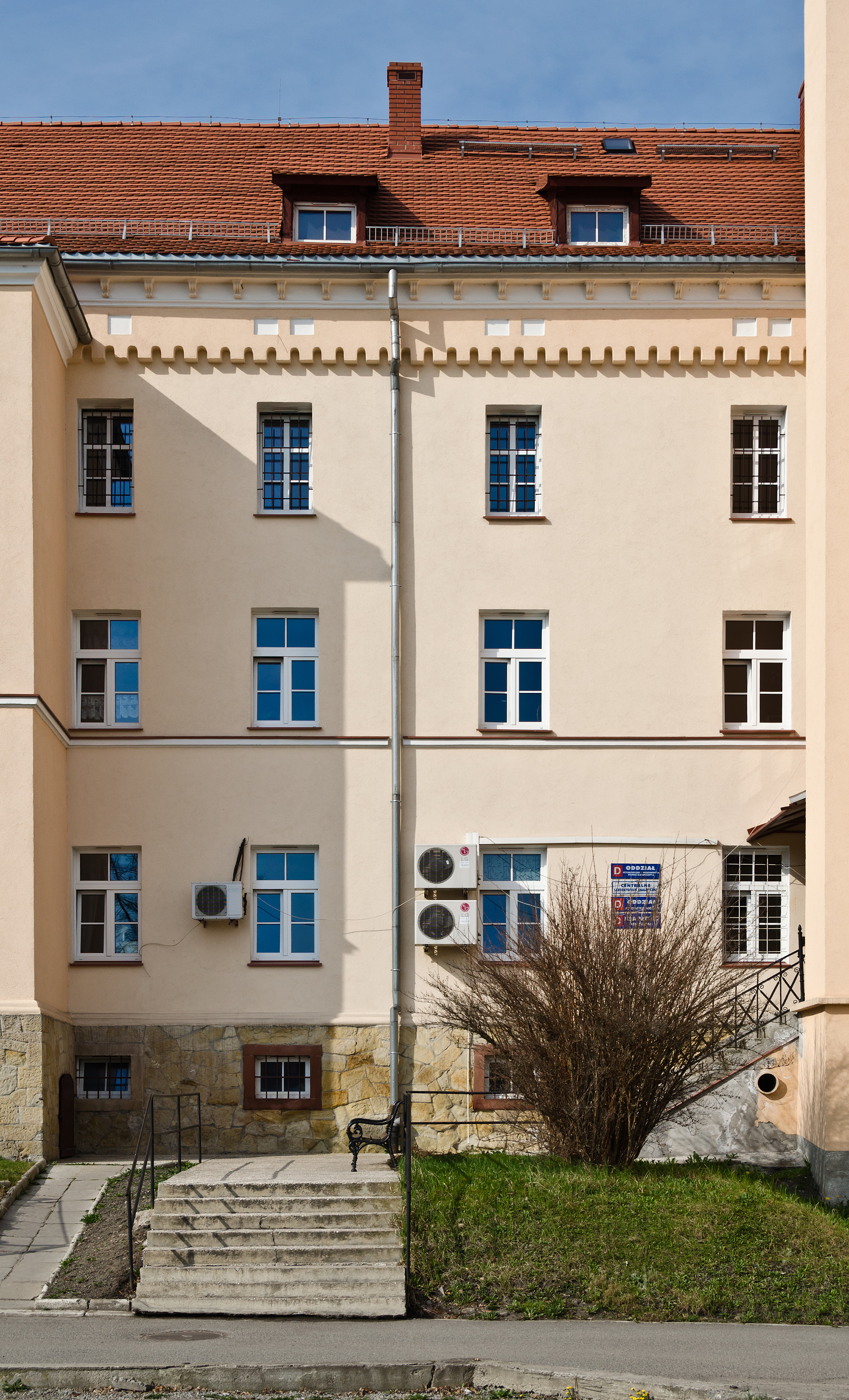 2014 Szpital w Kłodzku, oddział płucny 05