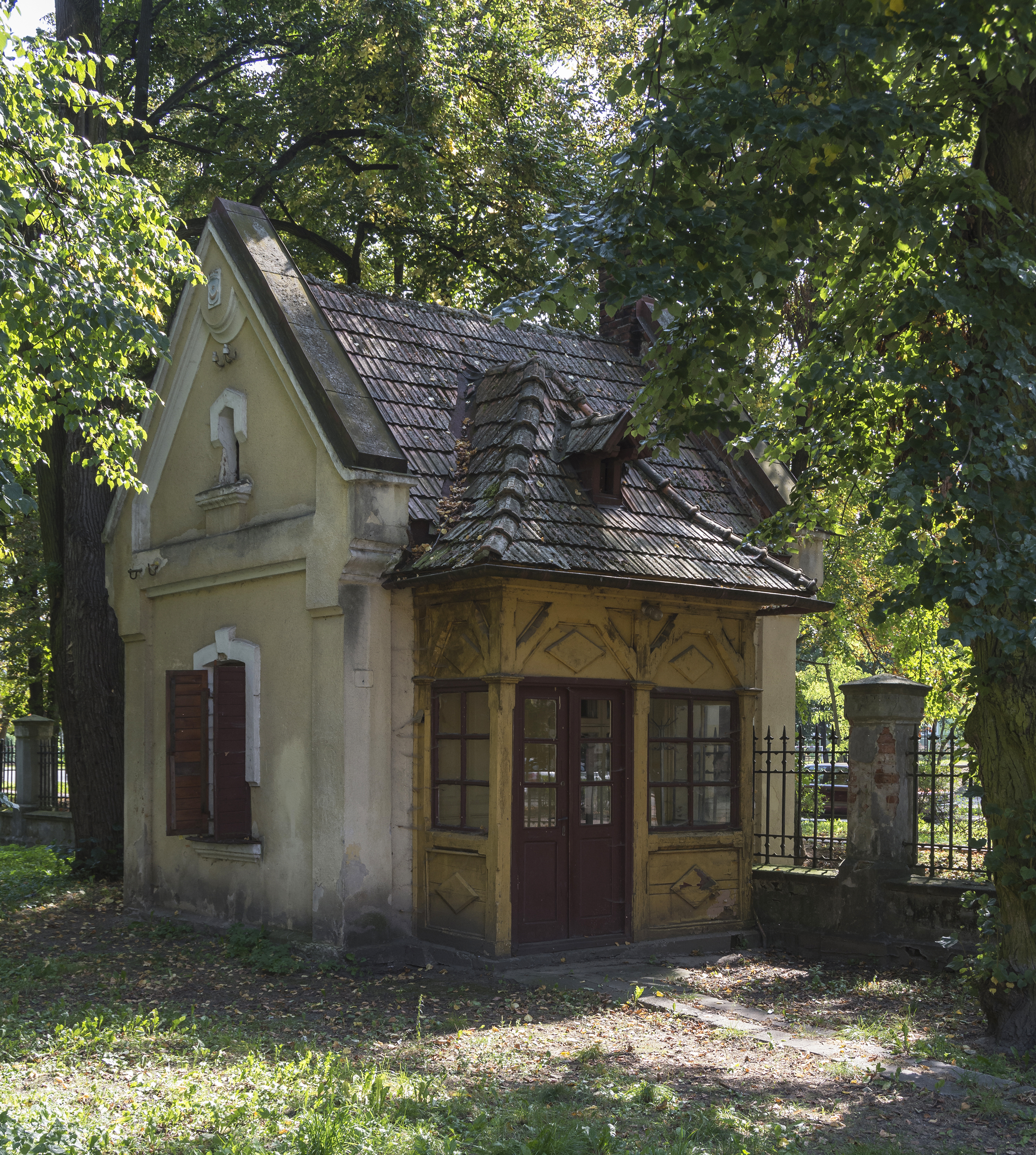 2014 Tarnobrzeg, Zamek Tarnowskich, kordegarda 05