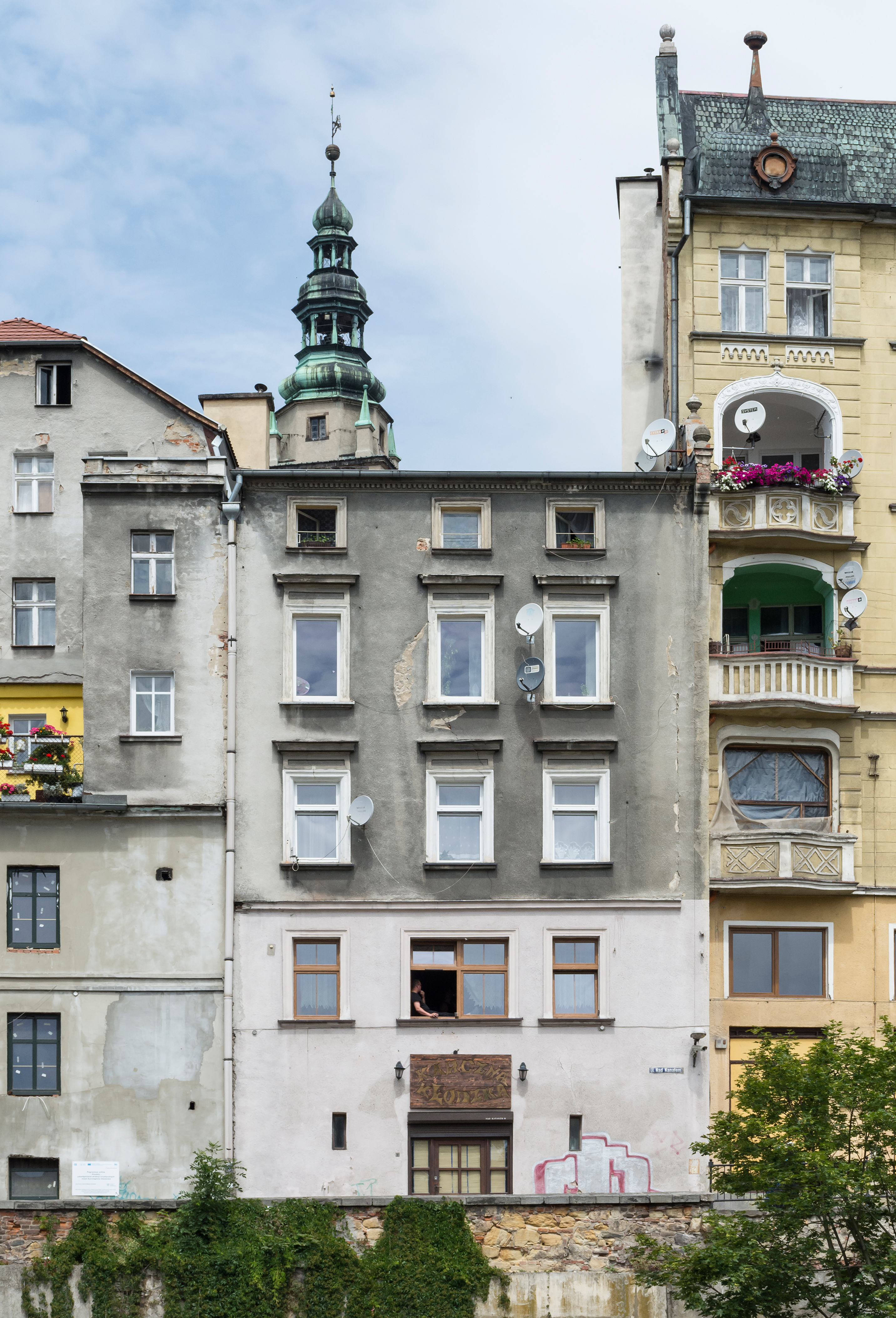 2015 Kłodzko, pl. Chrobrego 5a 02