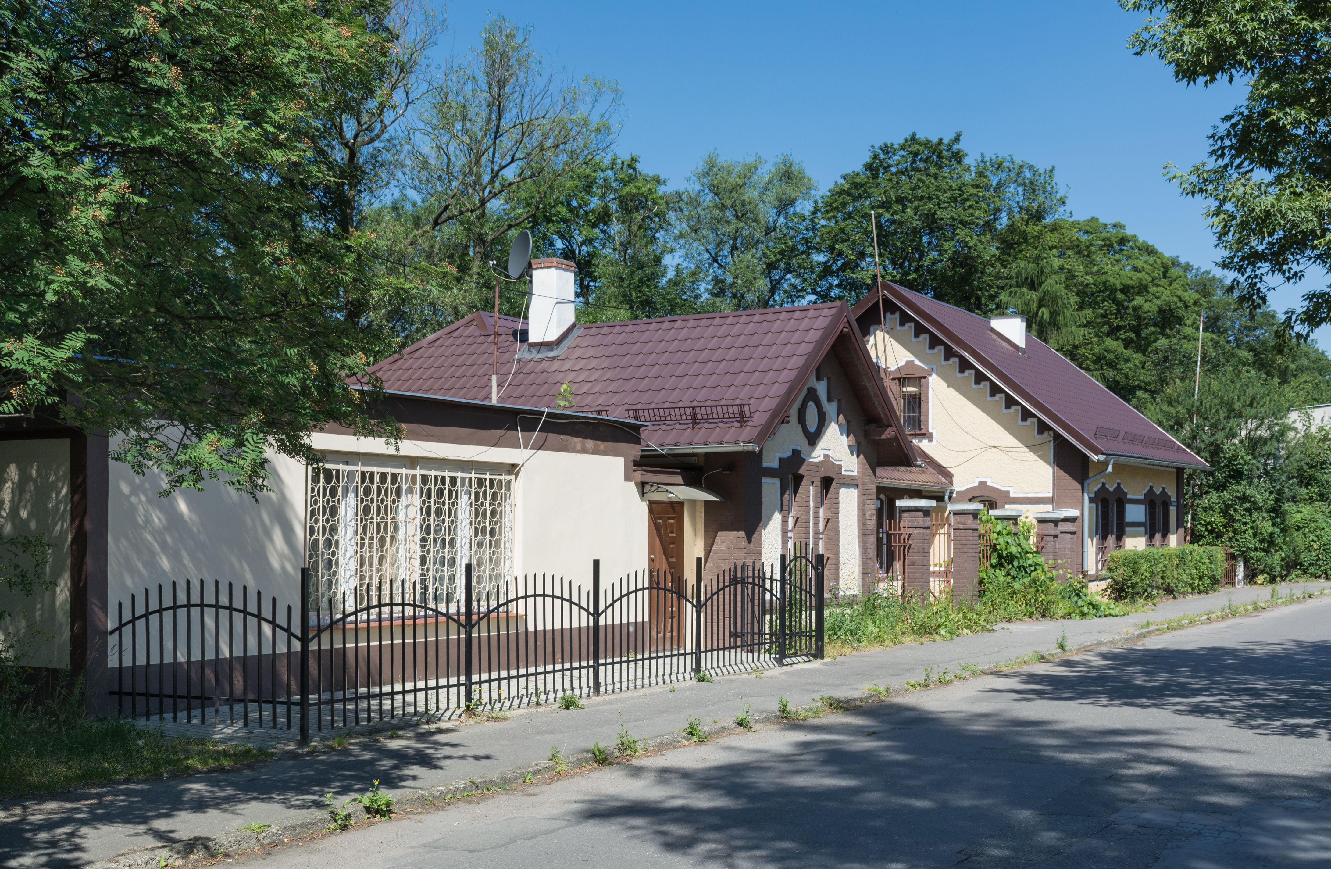 2015 Kłodzko, ul. Dworcowa 02