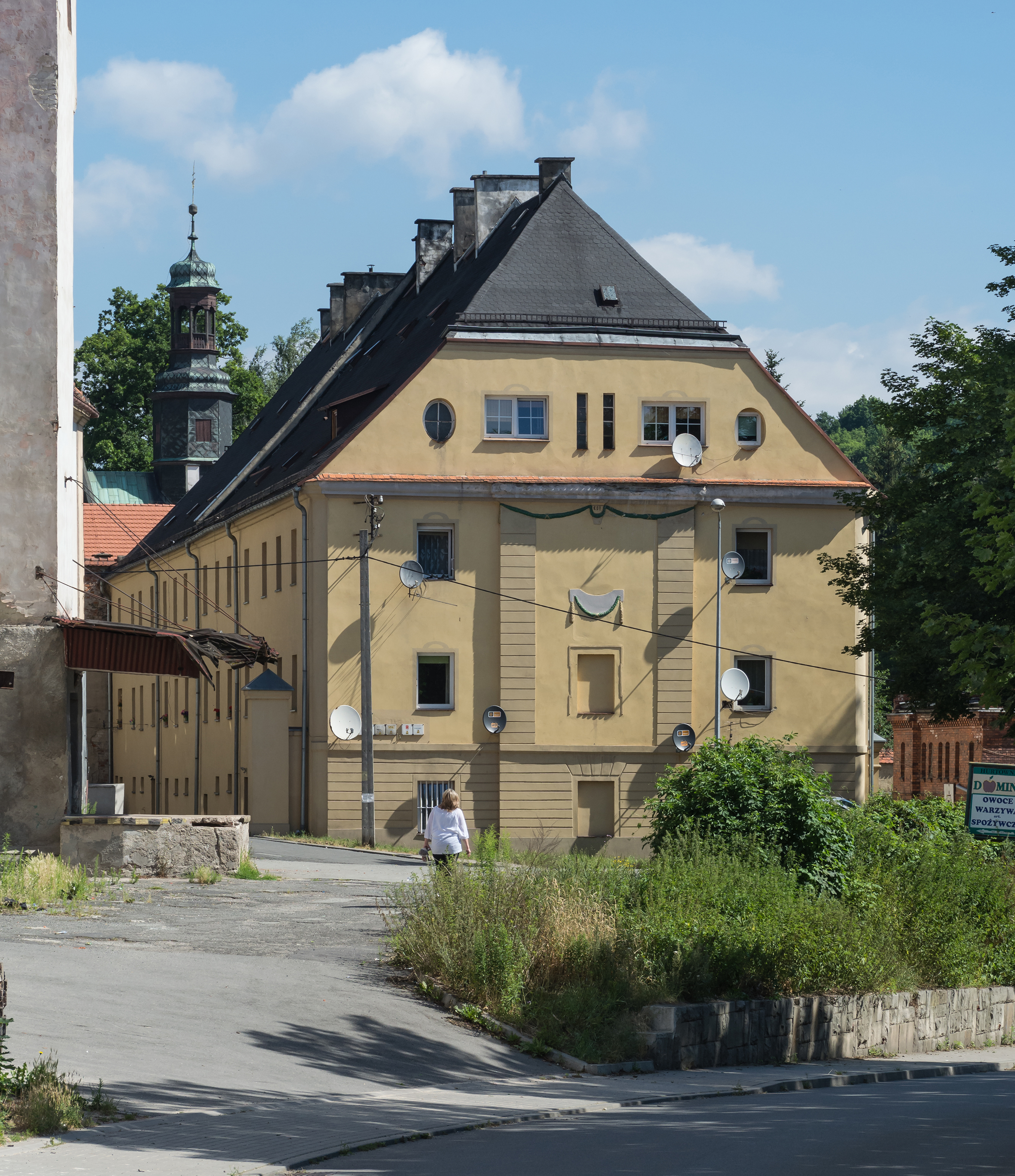 2015 Kłodzko, ul. Kolejowa 1 01
