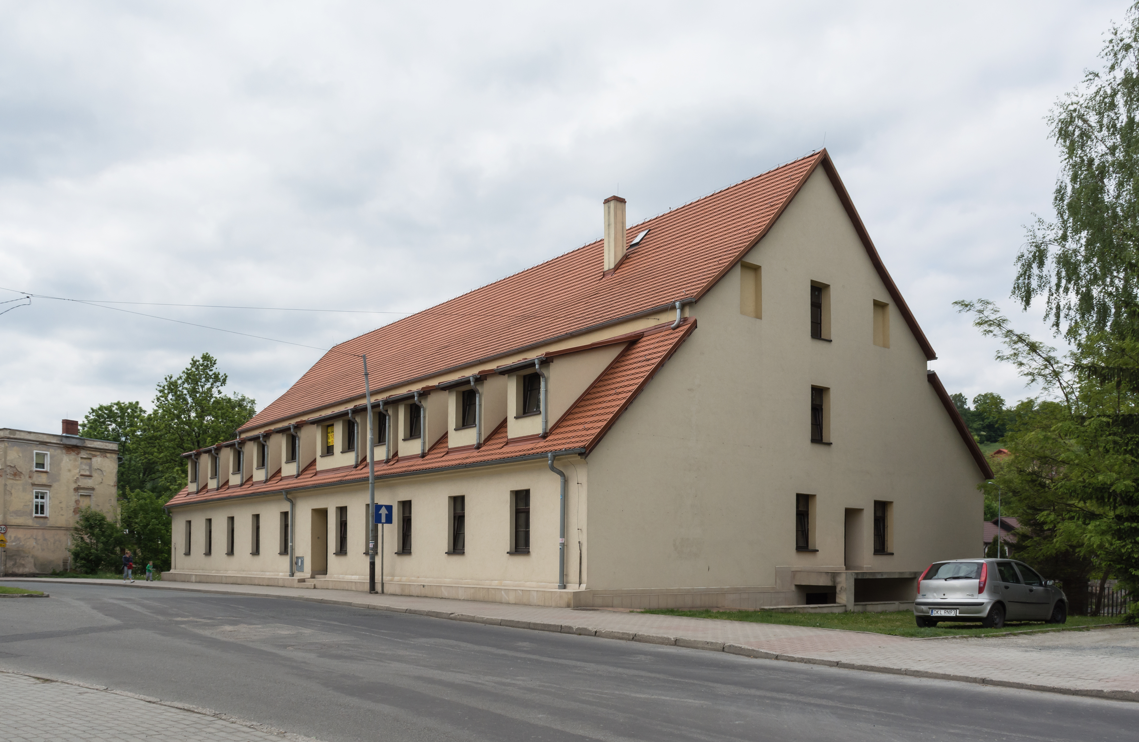 2015 Lądek-Zdrój, ul. Słodowa 41 02