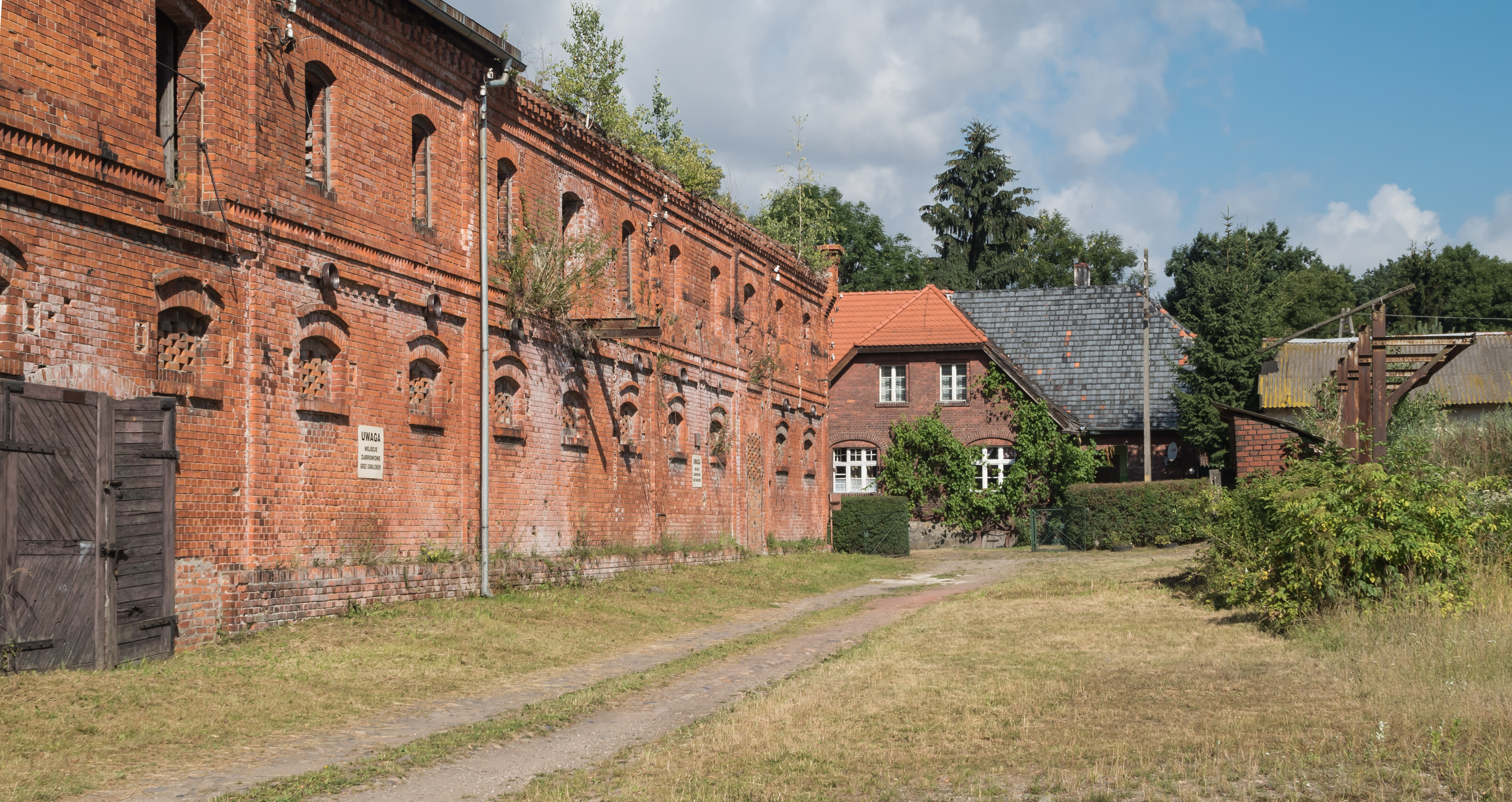 2015 Pałac w Ławicy 06