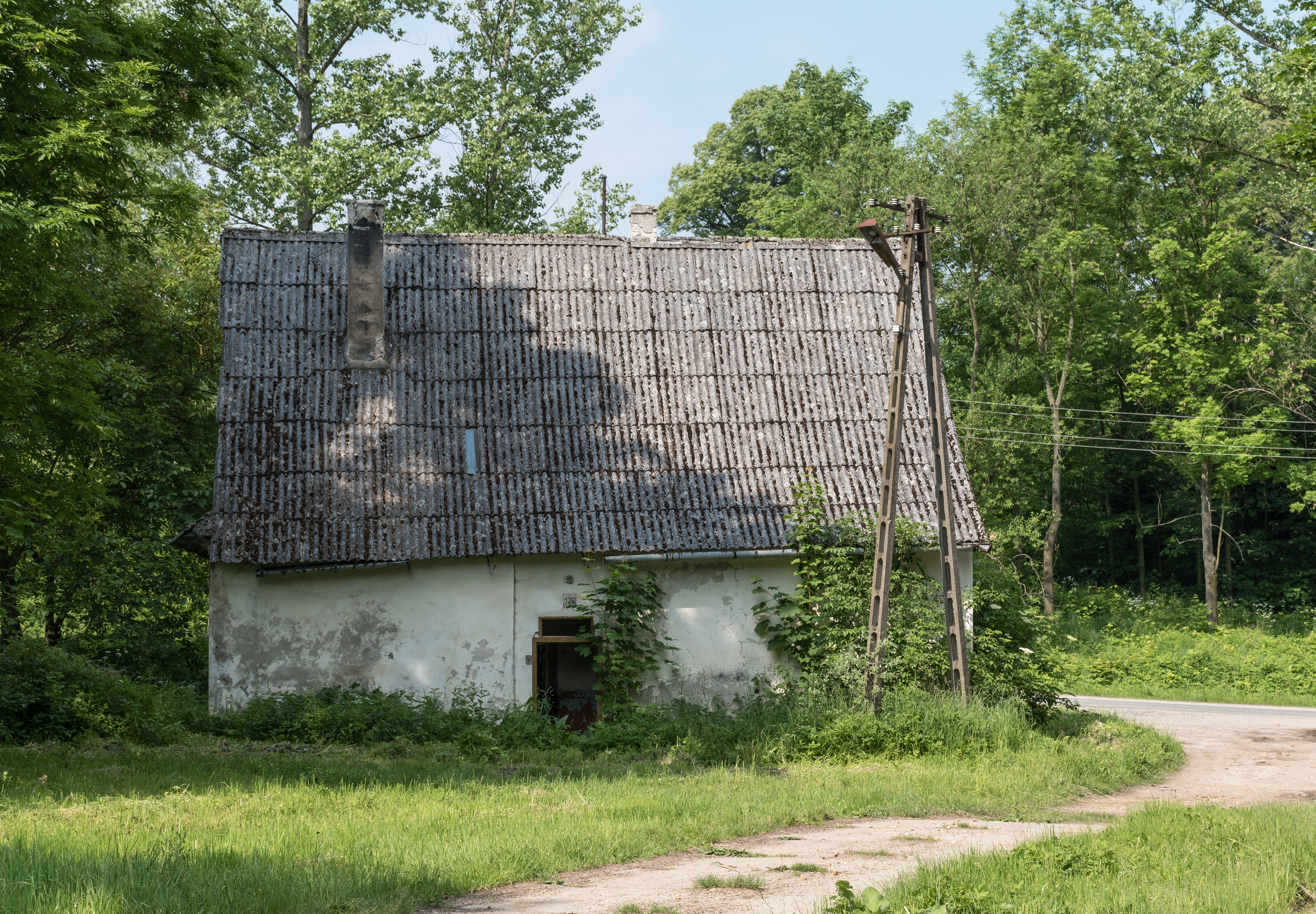 2016 Dom nr 127 w Wilkanowie 02